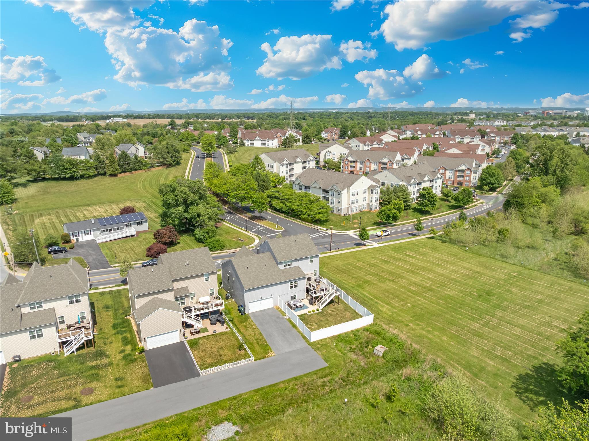 ROCKY SPRINGS RESERVE - Residential