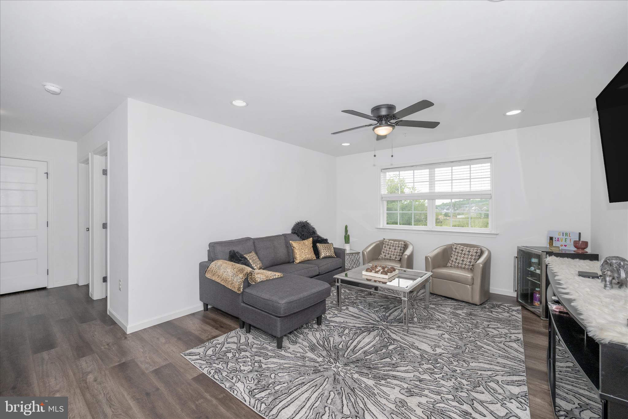 ROCKY SPRINGS RESERVE - Residential