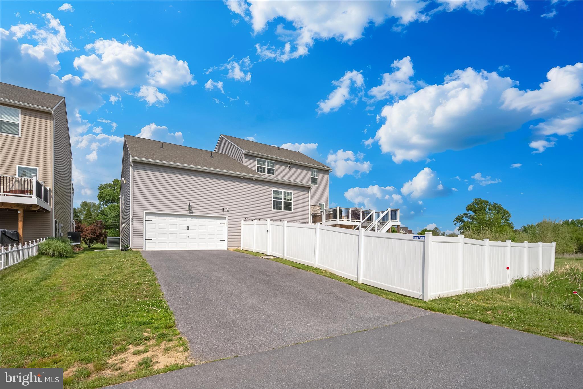 ROCKY SPRINGS RESERVE - Residential