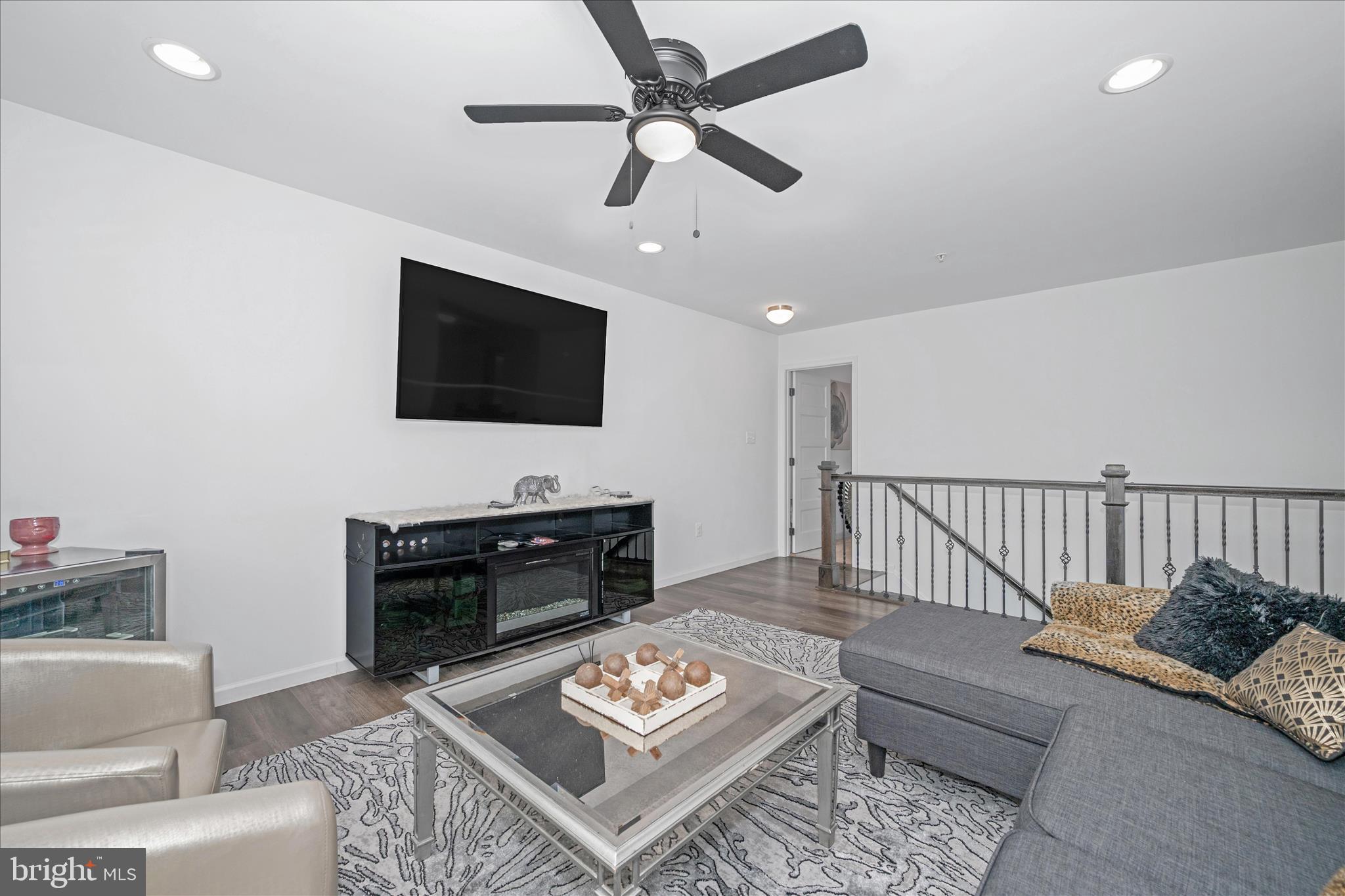 ROCKY SPRINGS RESERVE - Residential