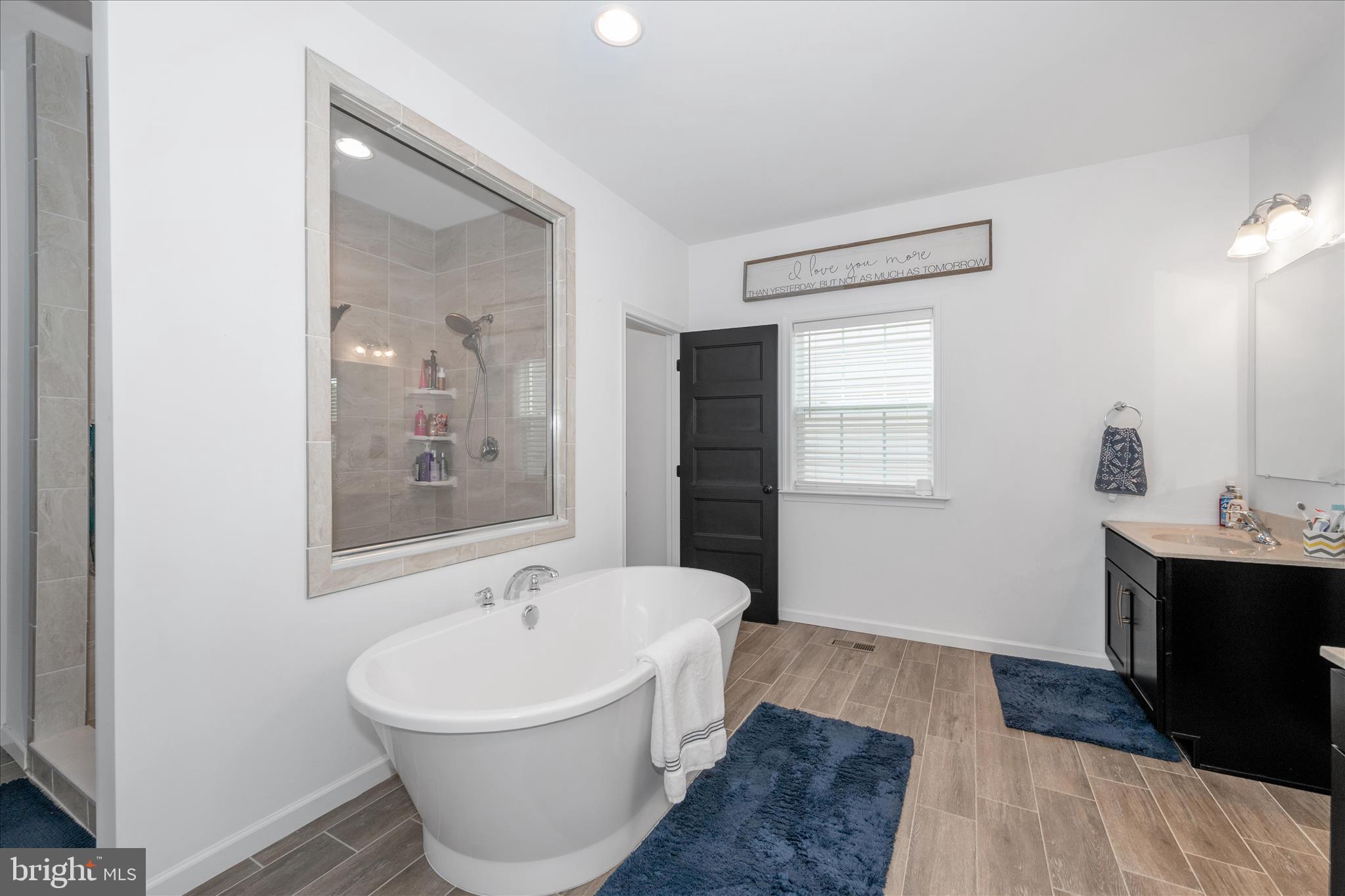ROCKY SPRINGS RESERVE - Residential
