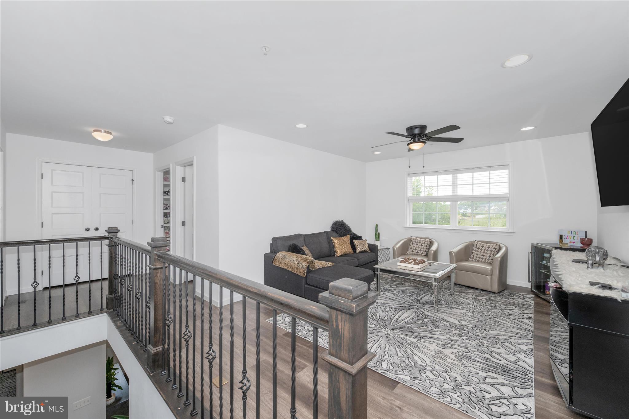 ROCKY SPRINGS RESERVE - Residential