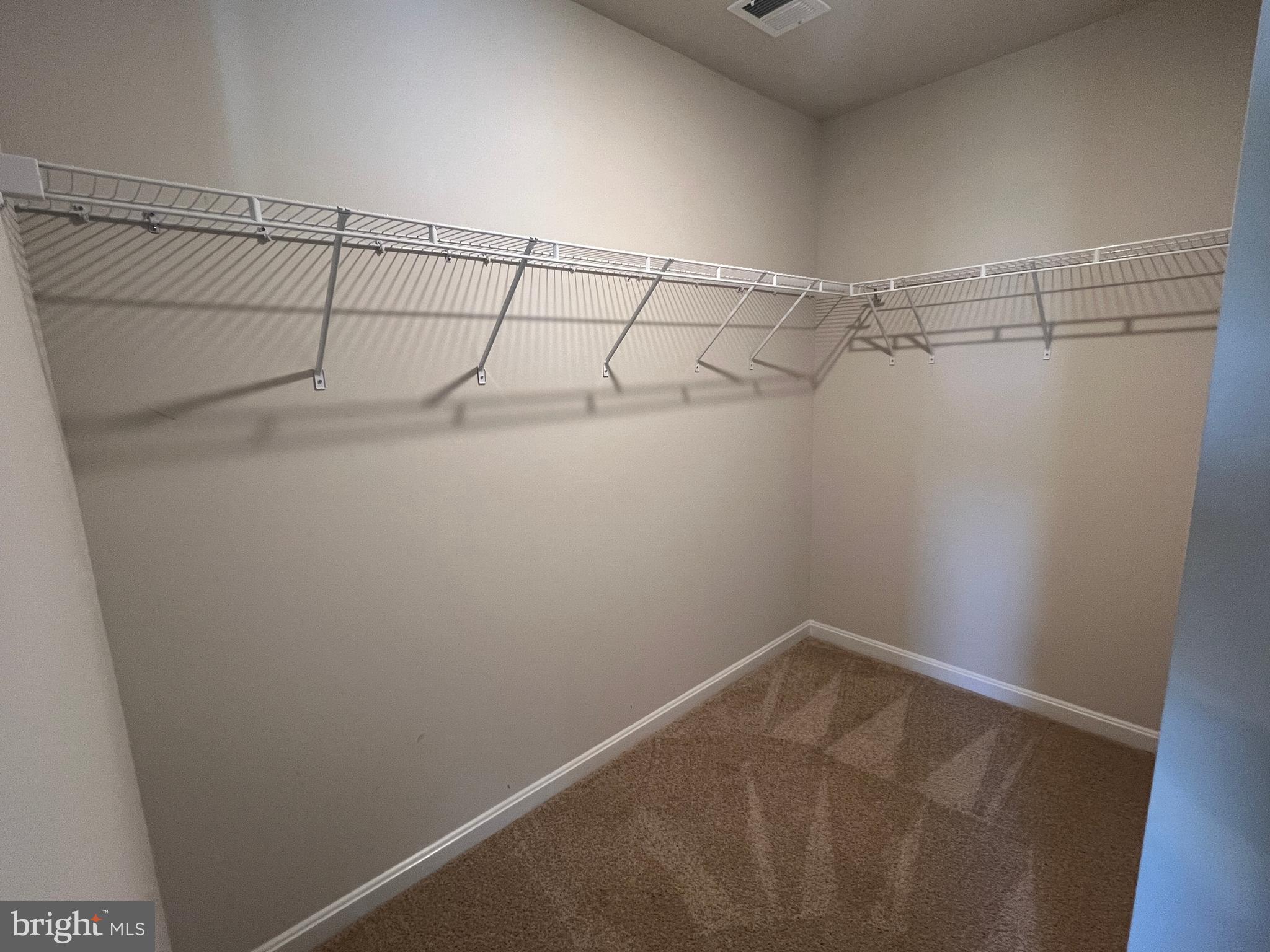 VALLEY VIEW - Residential Lease