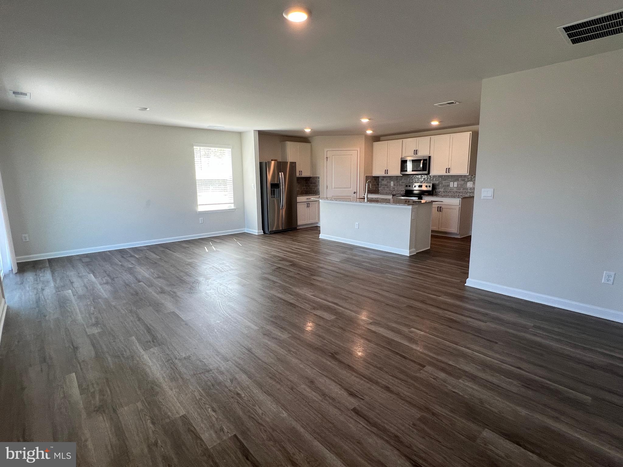 VALLEY VIEW - Residential Lease