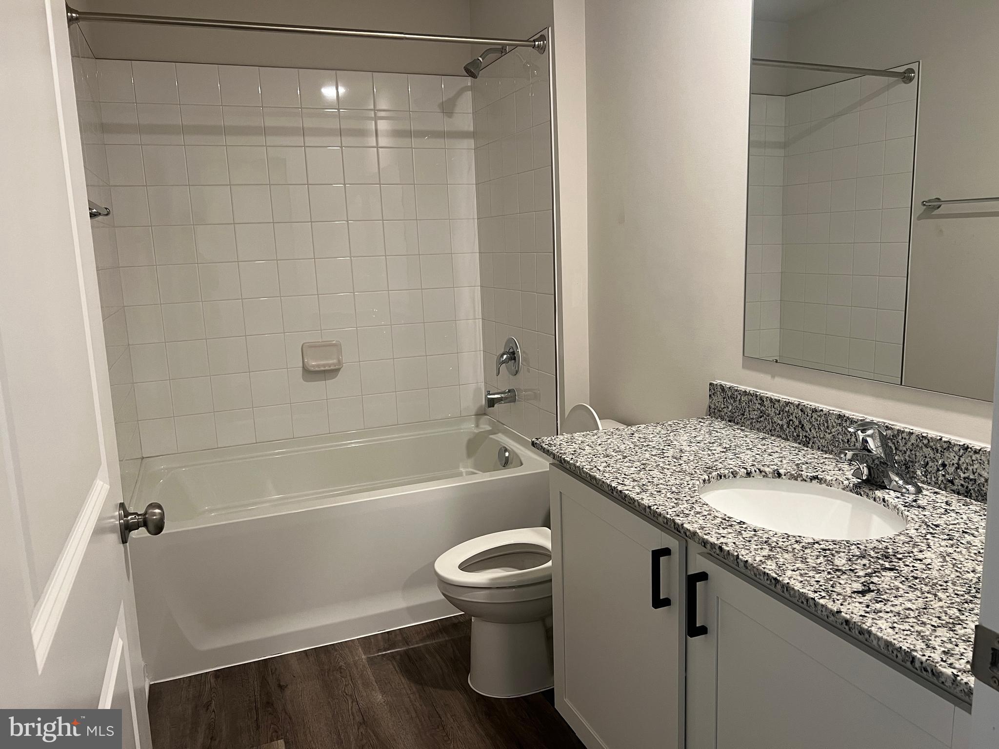 VALLEY VIEW - Residential Lease