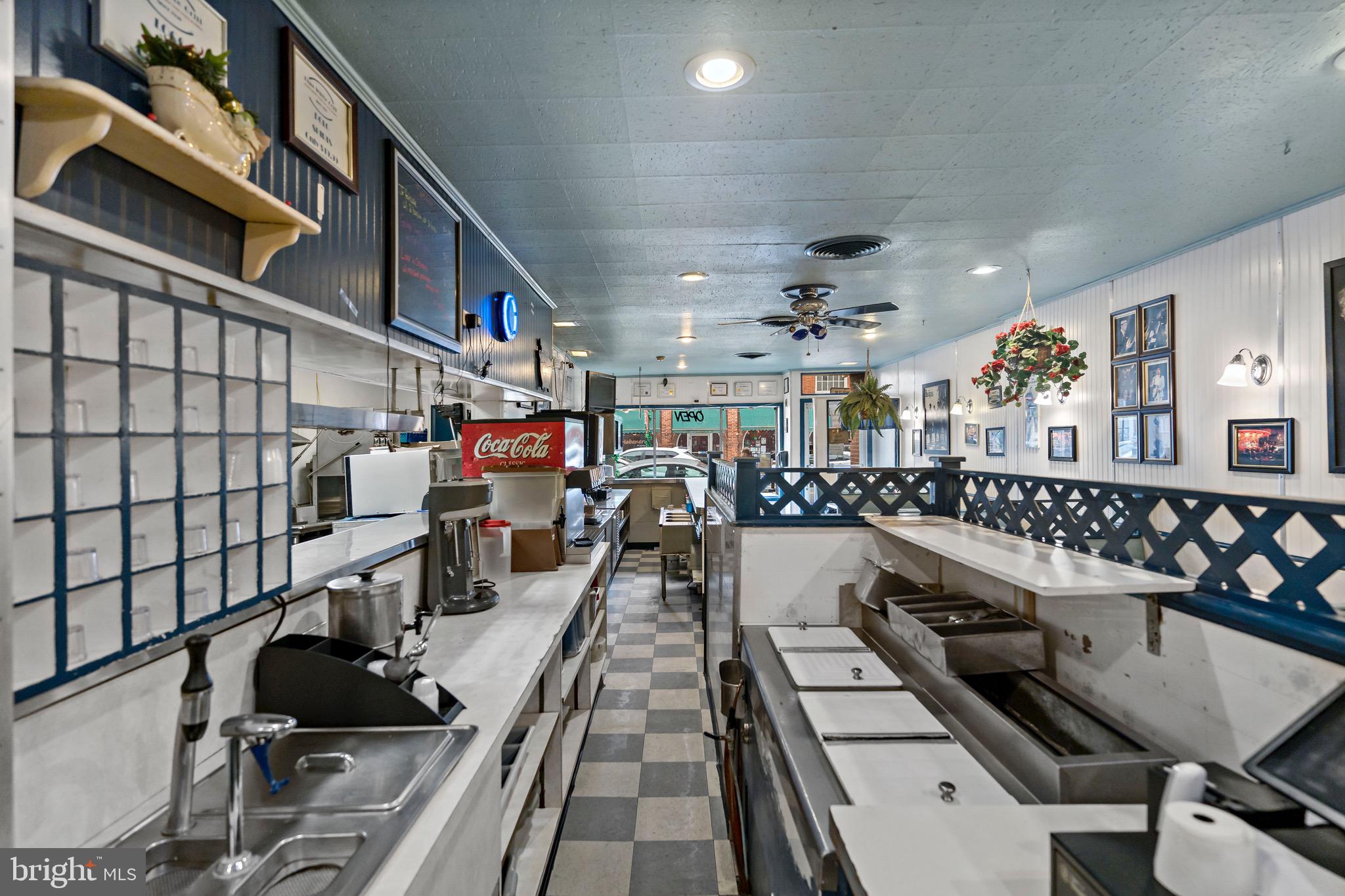 MARTINSBURG - Commercial Sale