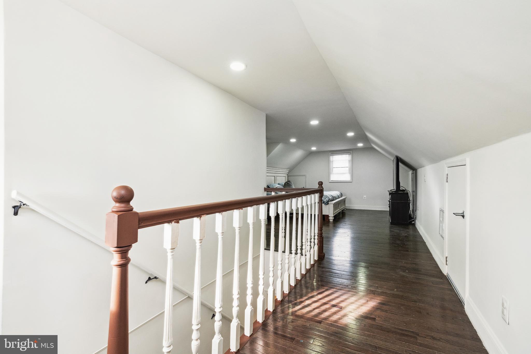 ROSEDALE - Residential