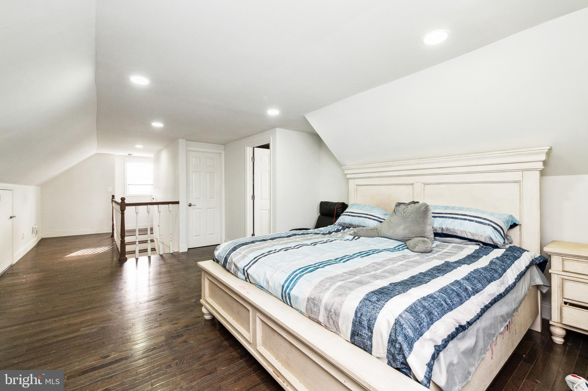 ROSEDALE - Residential