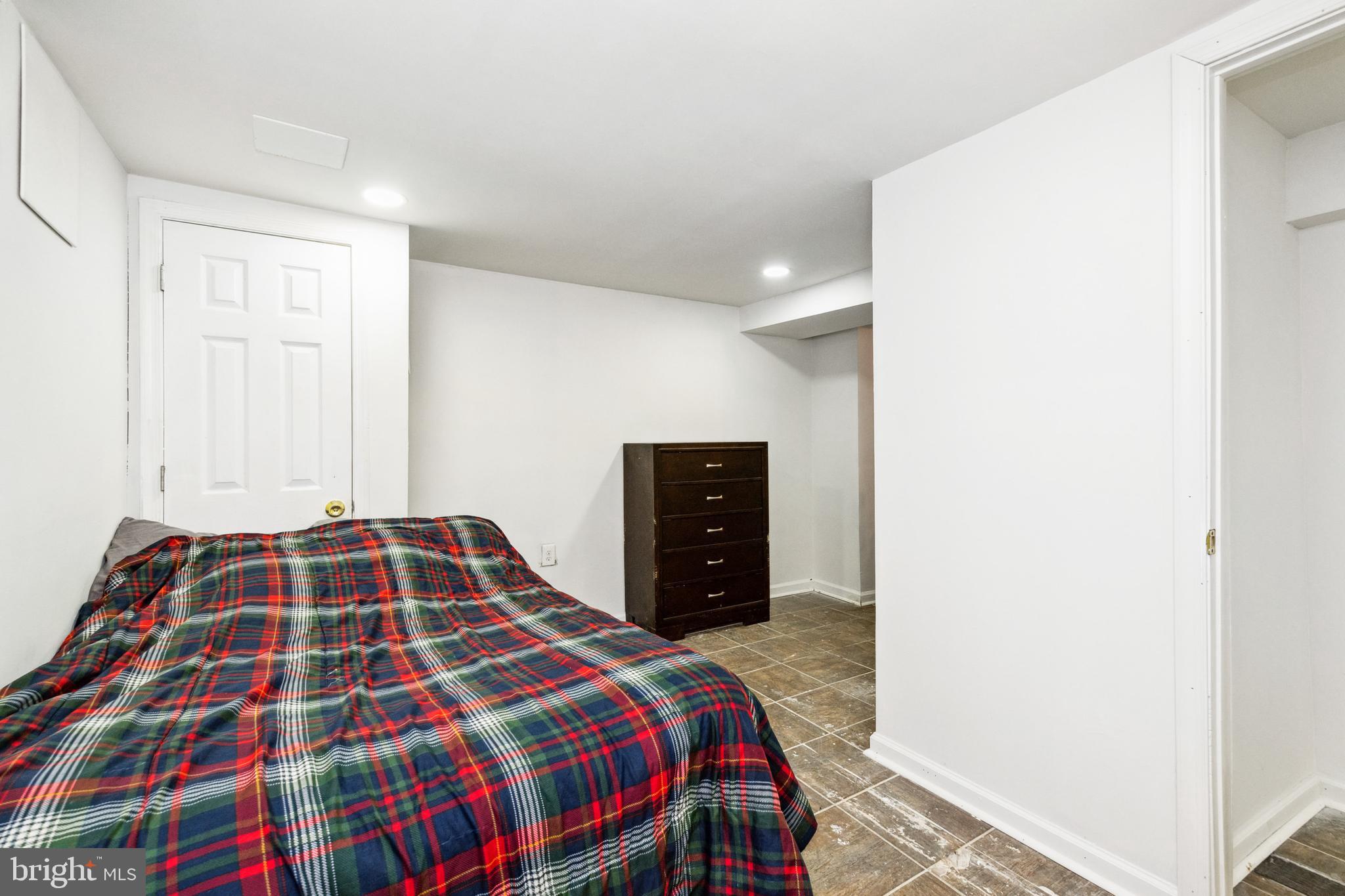 ROSEDALE - Residential