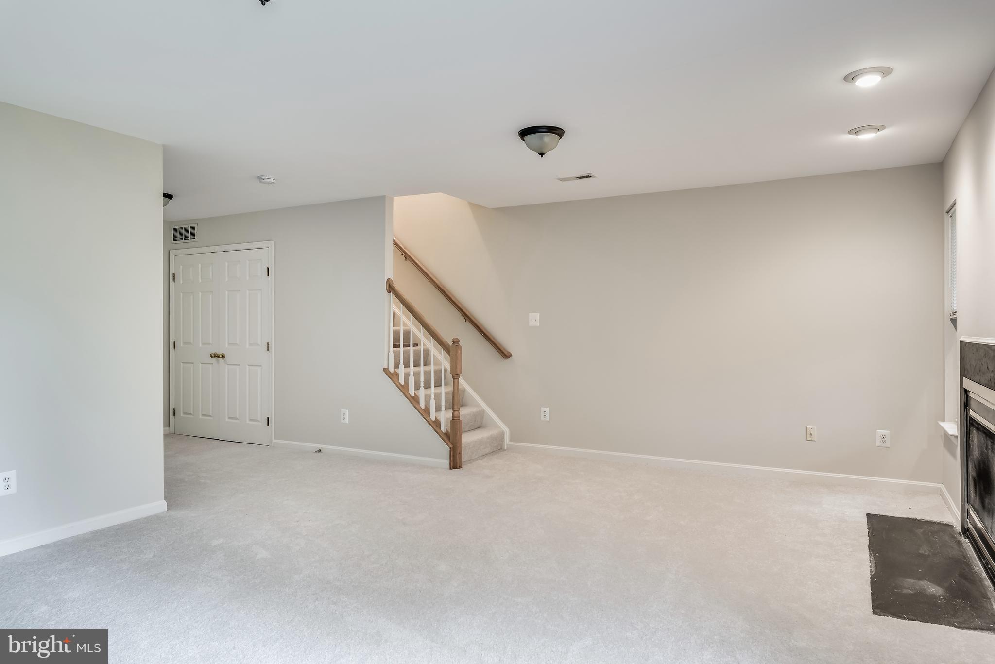 ASHBURN FARM - Residential