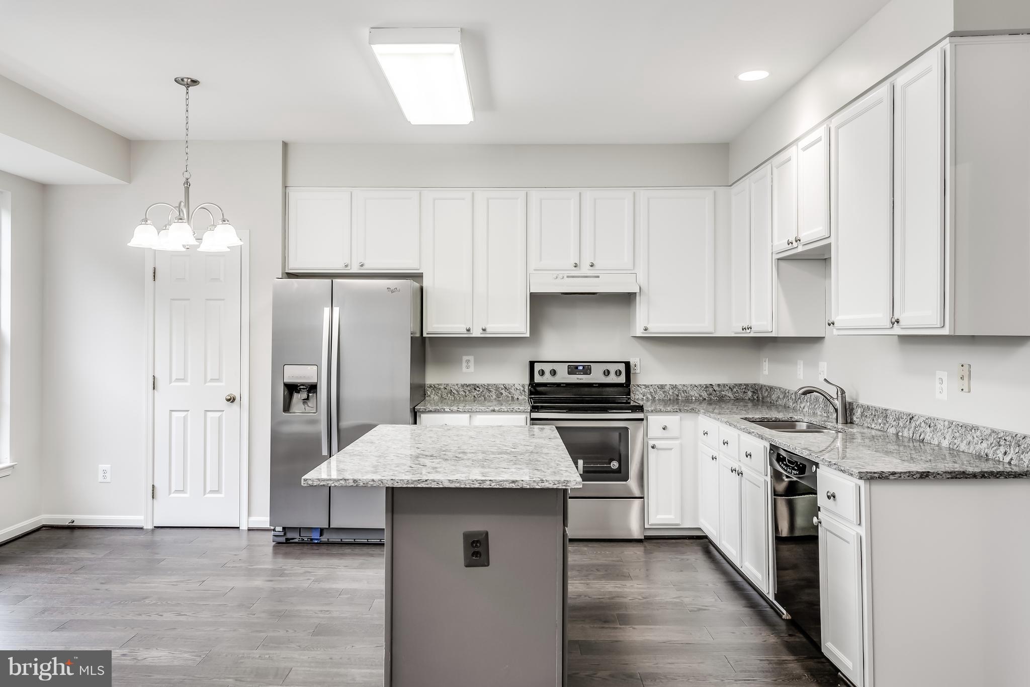 ASHBURN FARM - Residential