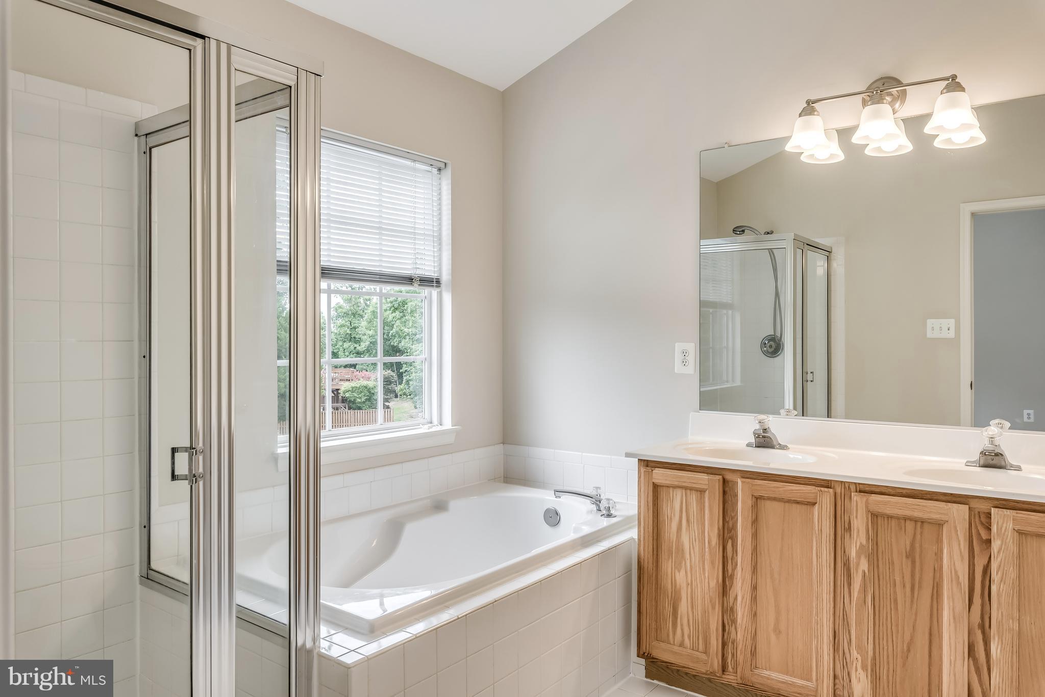 ASHBURN FARM - Residential