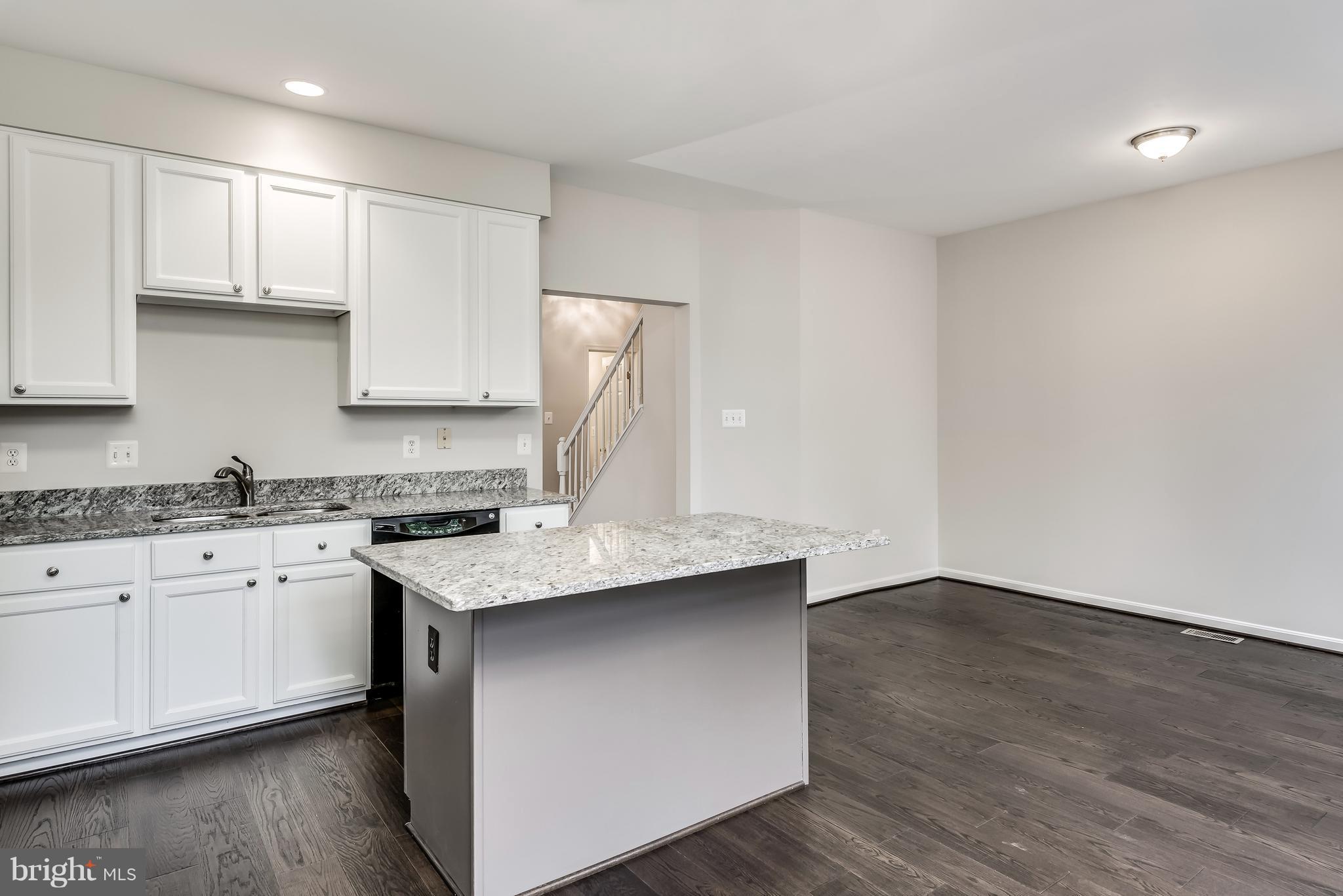 ASHBURN FARM - Residential