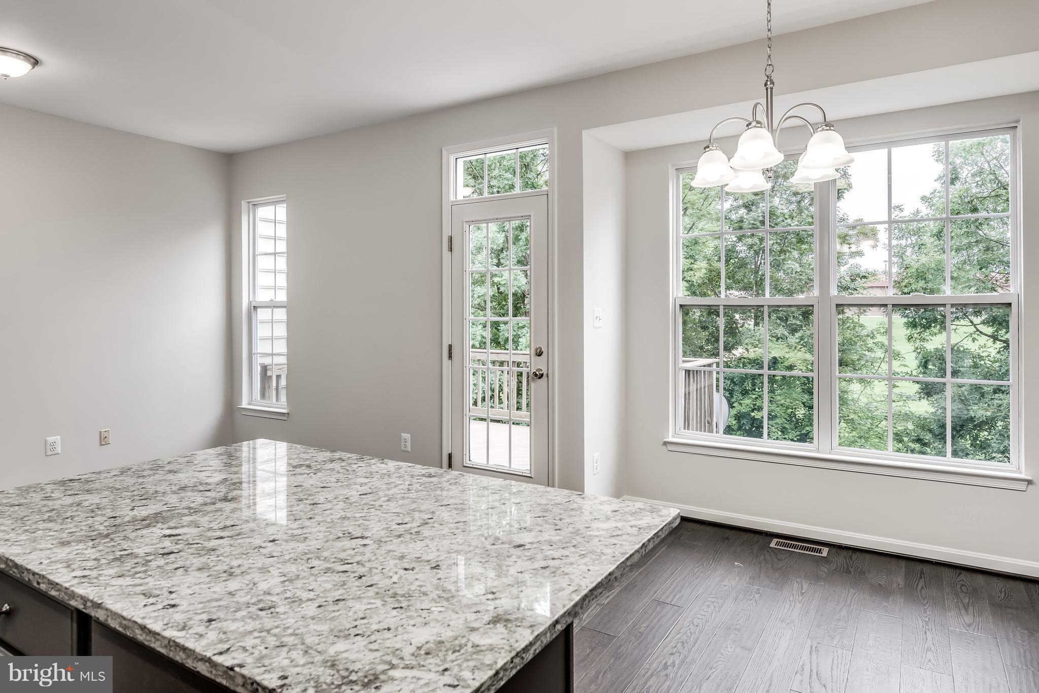 ASHBURN FARM - Residential