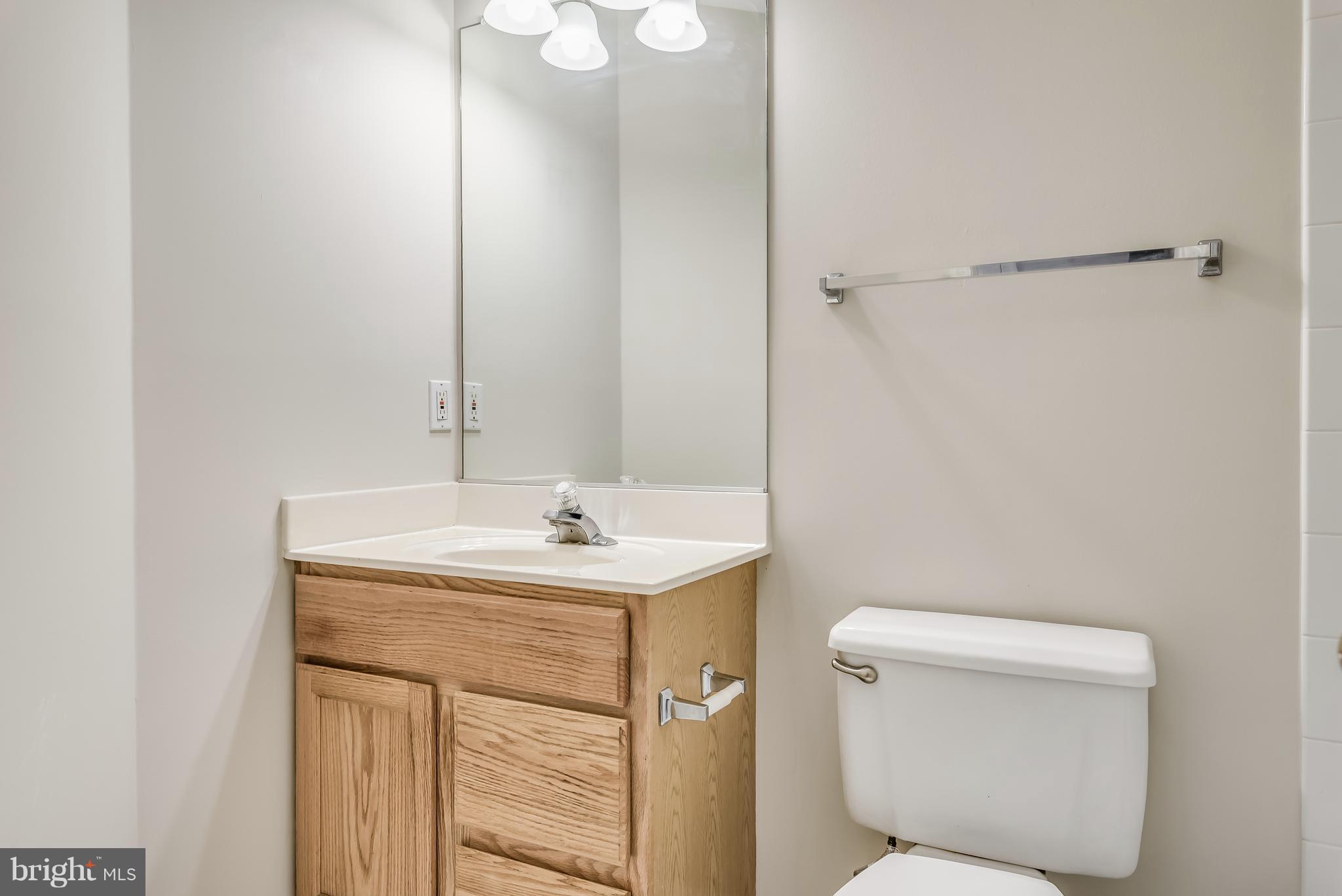 ASHBURN FARM - Residential