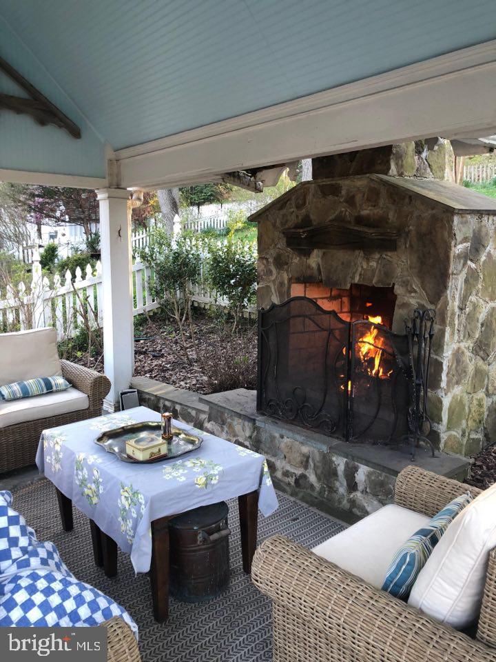 DICKEYVILLE HISTORIC DISTRICT - Residential