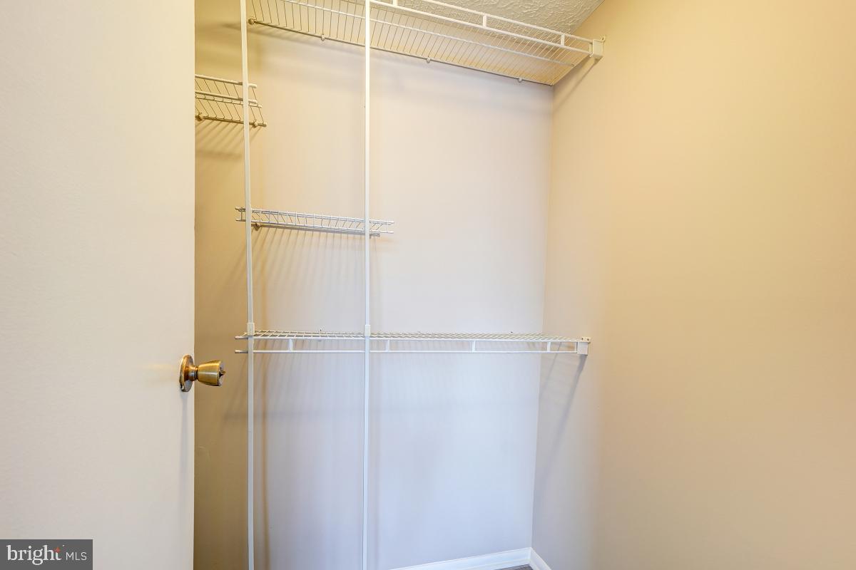 AMBERTOWNE - Residential Lease