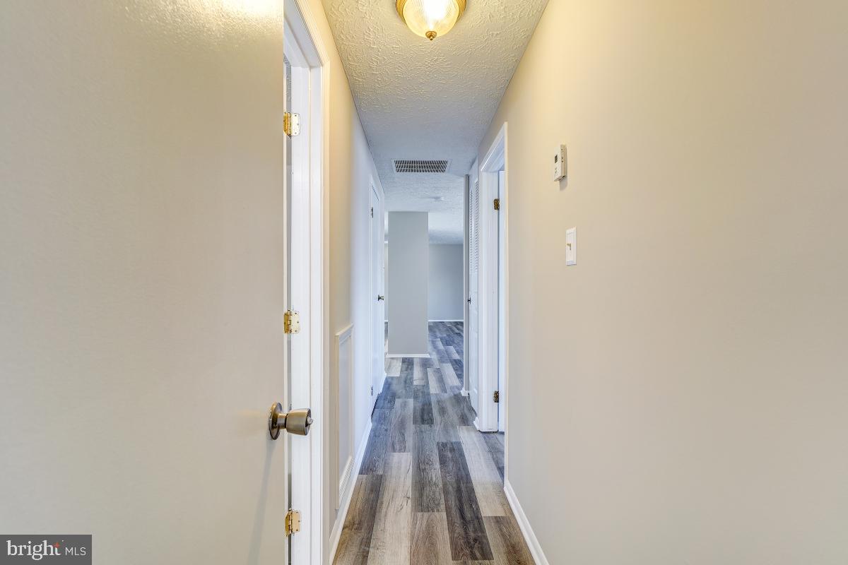 AMBERTOWNE - Residential Lease