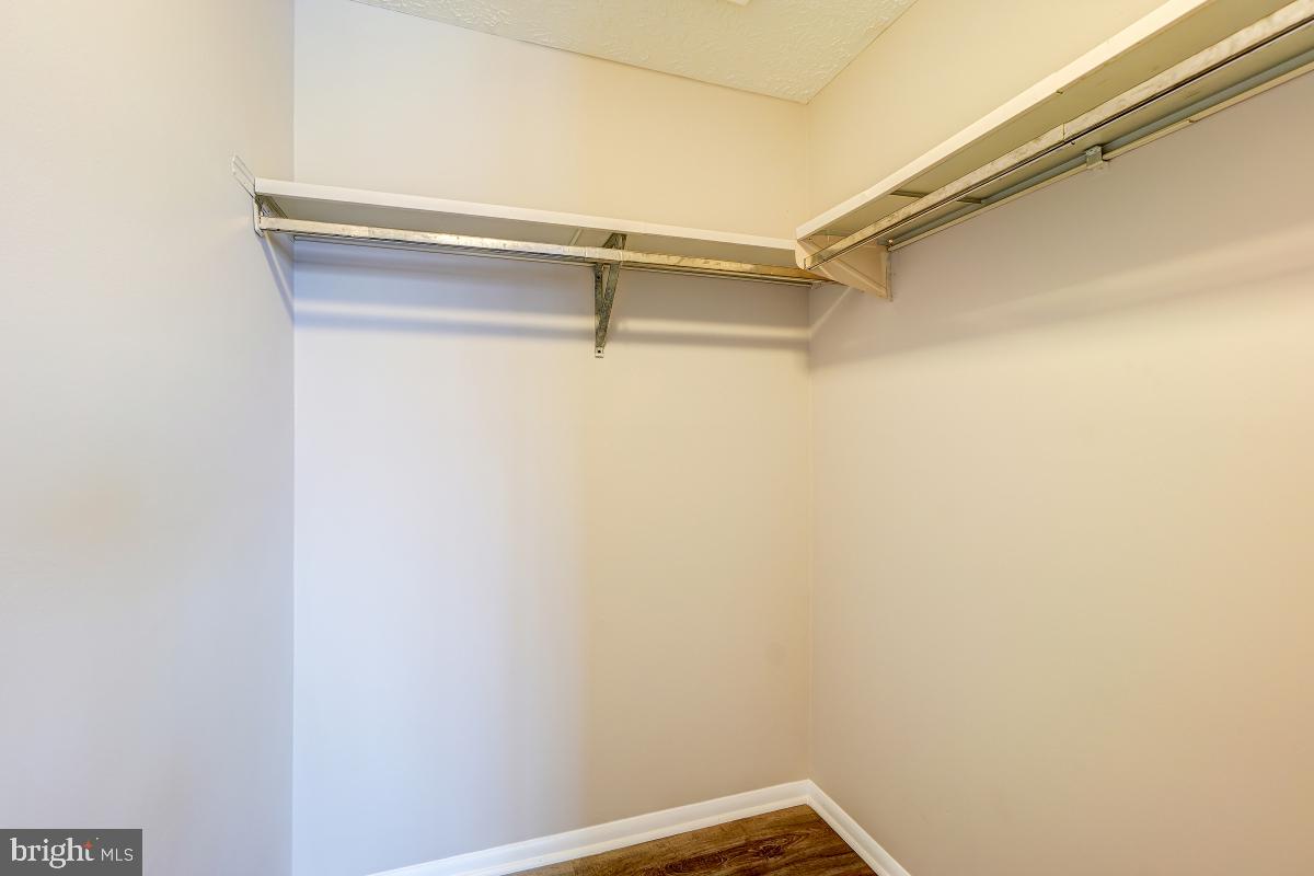 AMBERTOWNE - Residential Lease