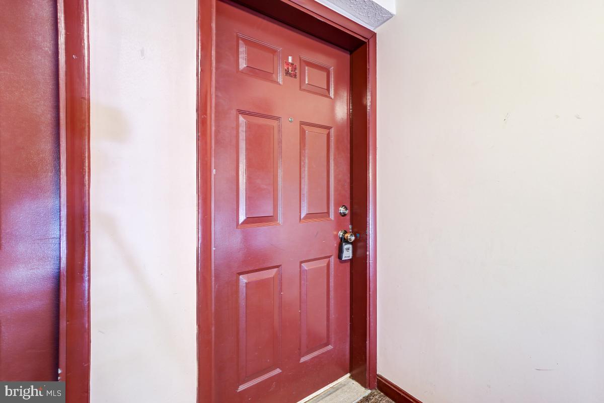 AMBERTOWNE - Residential Lease