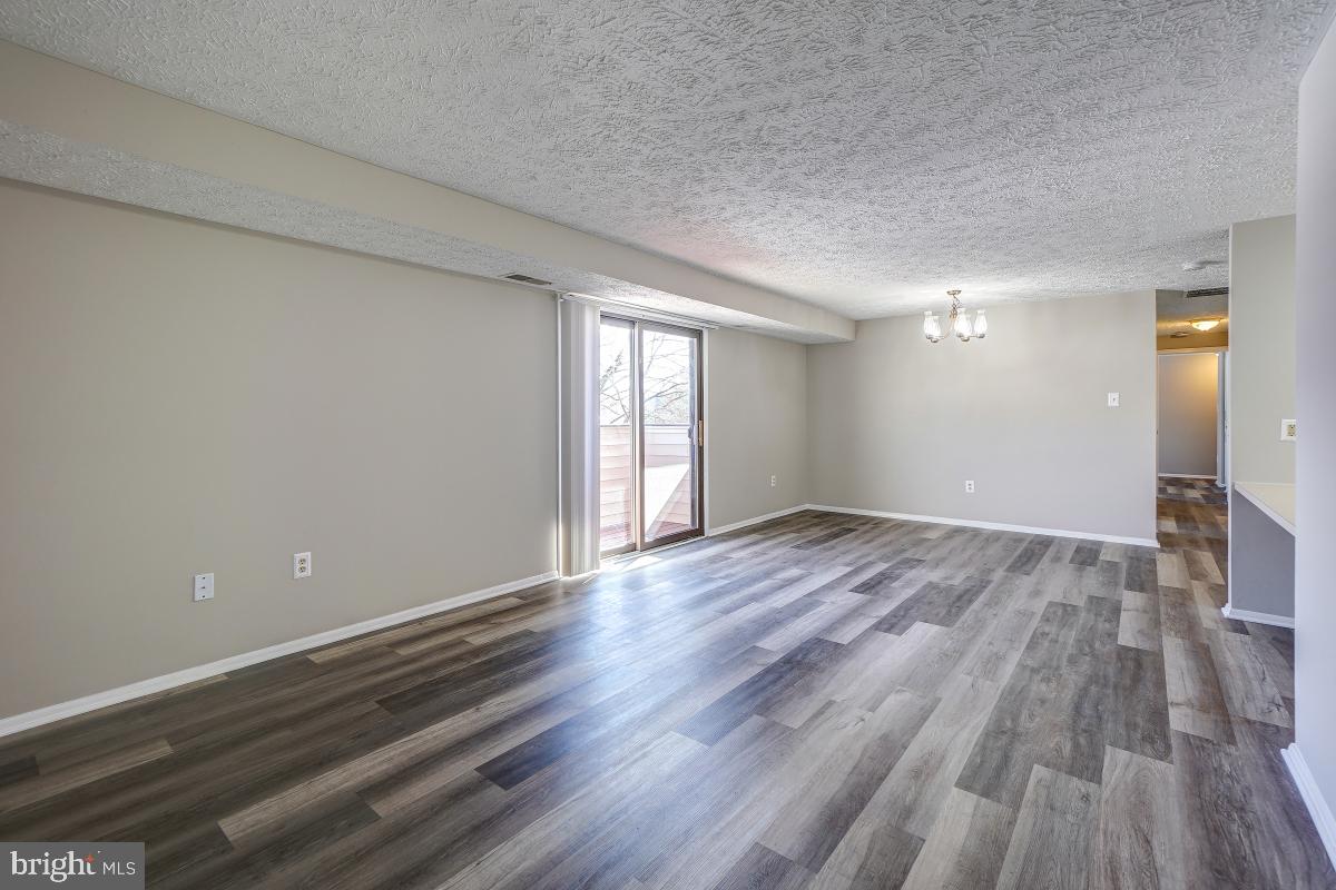 AMBERTOWNE - Residential Lease