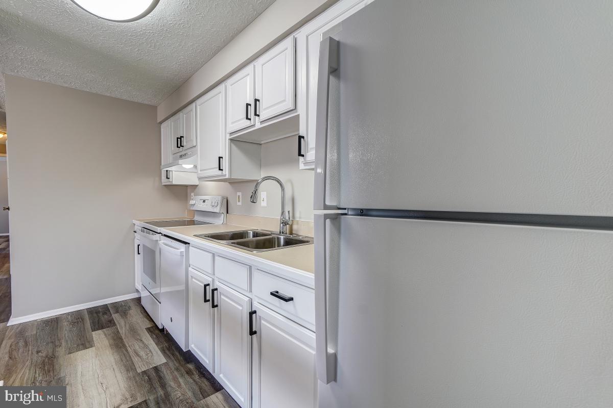 AMBERTOWNE - Residential Lease