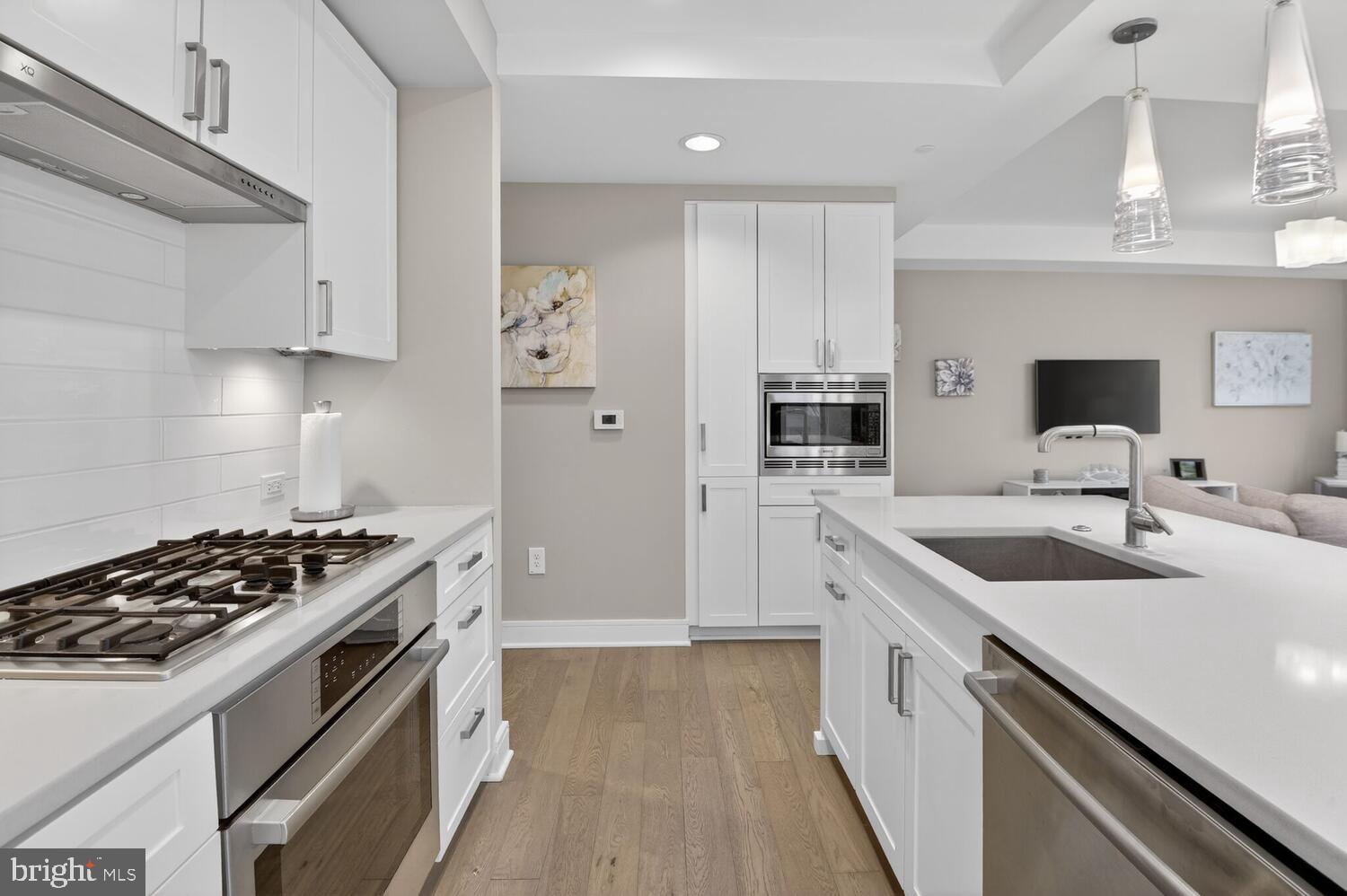 STONEHALL - Residential