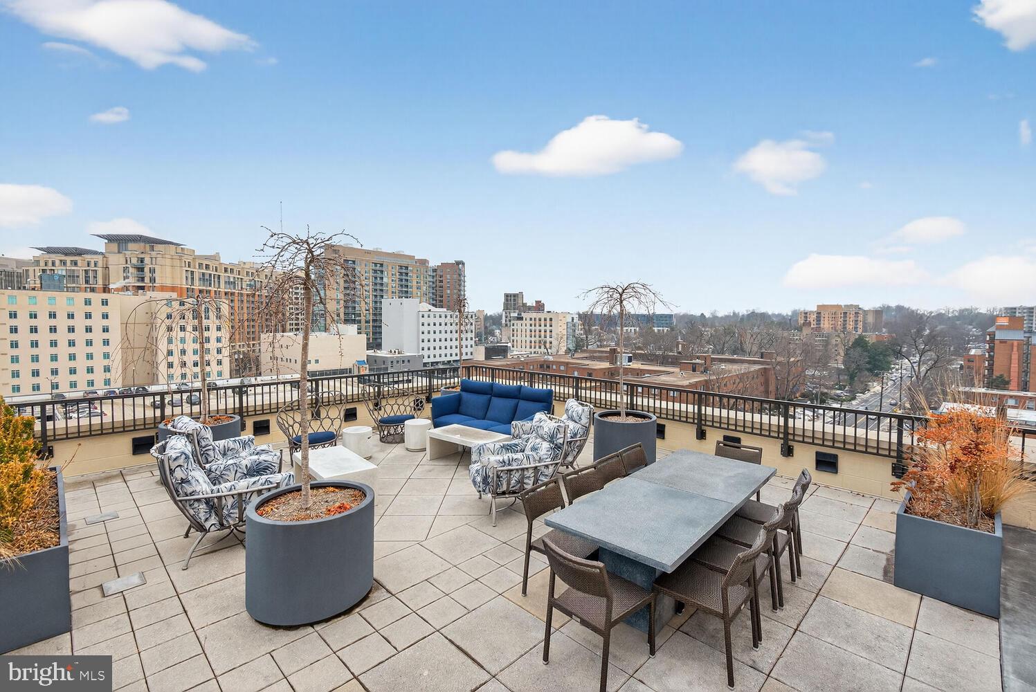 STONEHALL - Residential