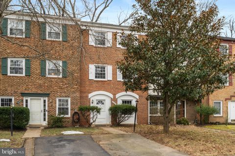 Property photo of 14831 Hoxton Square, Centreville, VA 20120