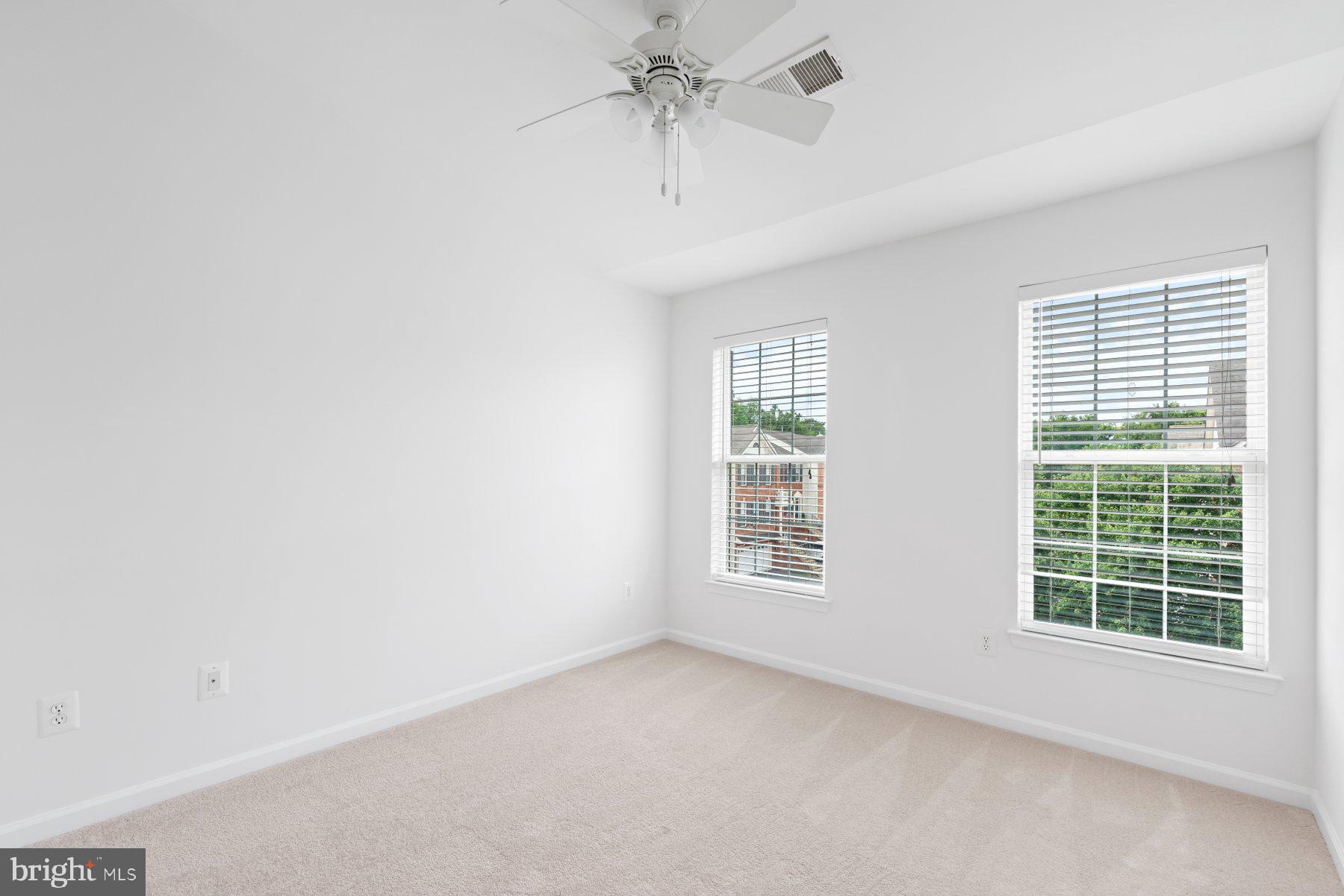 BELMONT COUNTRY CLUB - Residential Lease