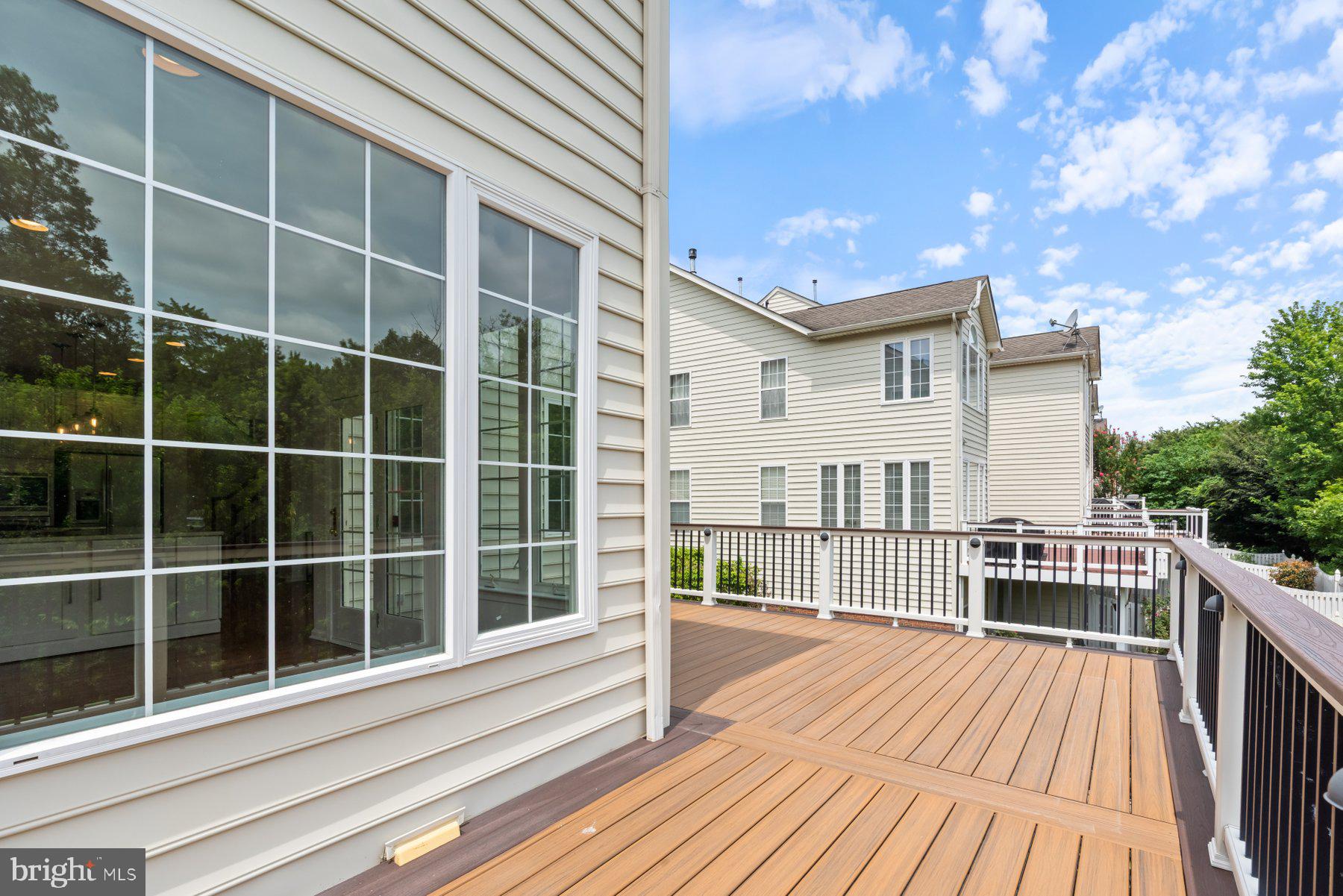 BELMONT COUNTRY CLUB - Residential Lease