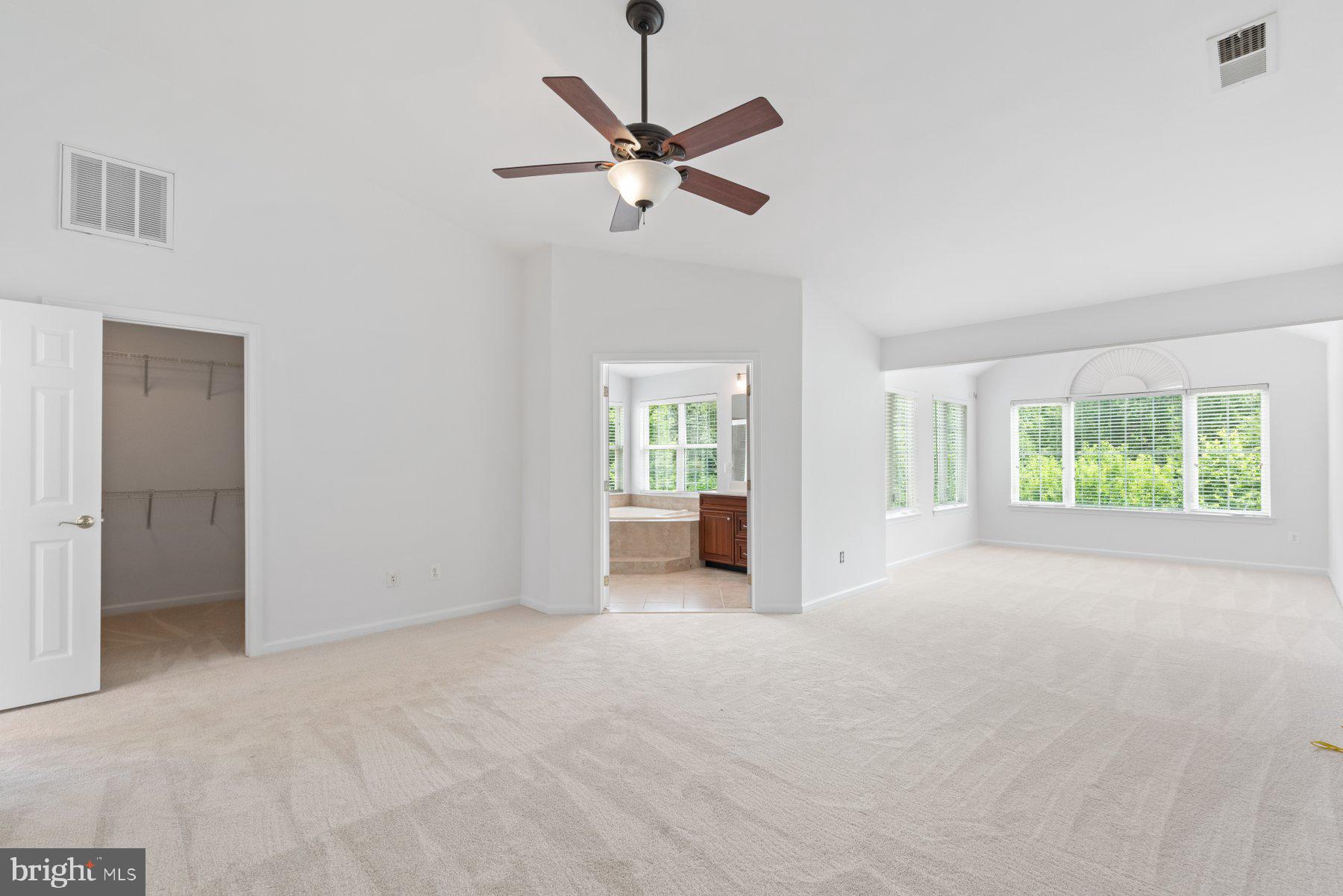 BELMONT COUNTRY CLUB - Residential Lease