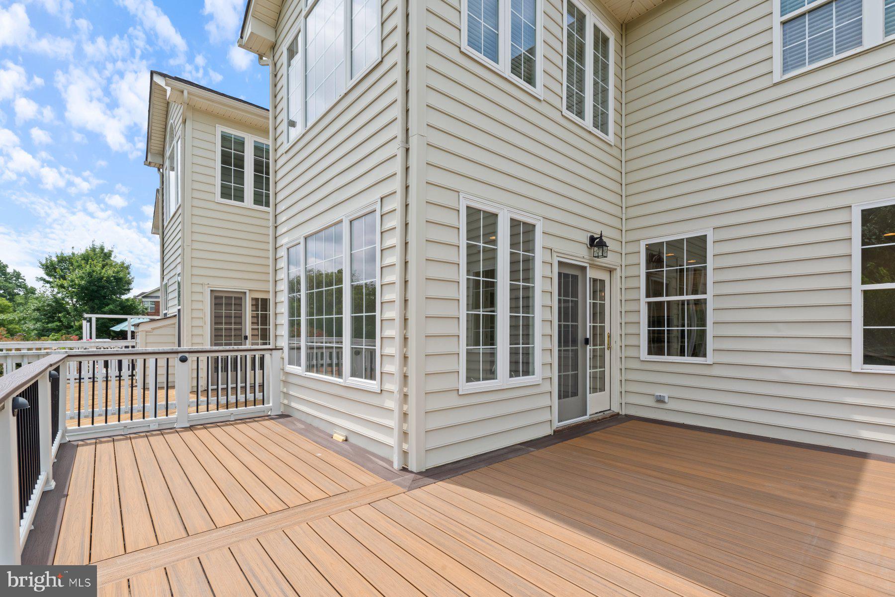 BELMONT COUNTRY CLUB - Residential Lease