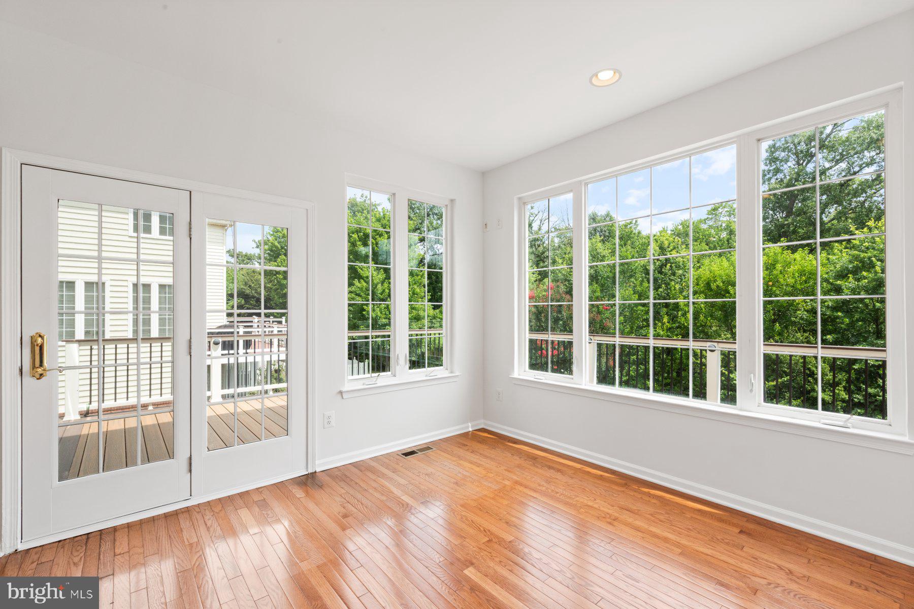 BELMONT COUNTRY CLUB - Residential Lease