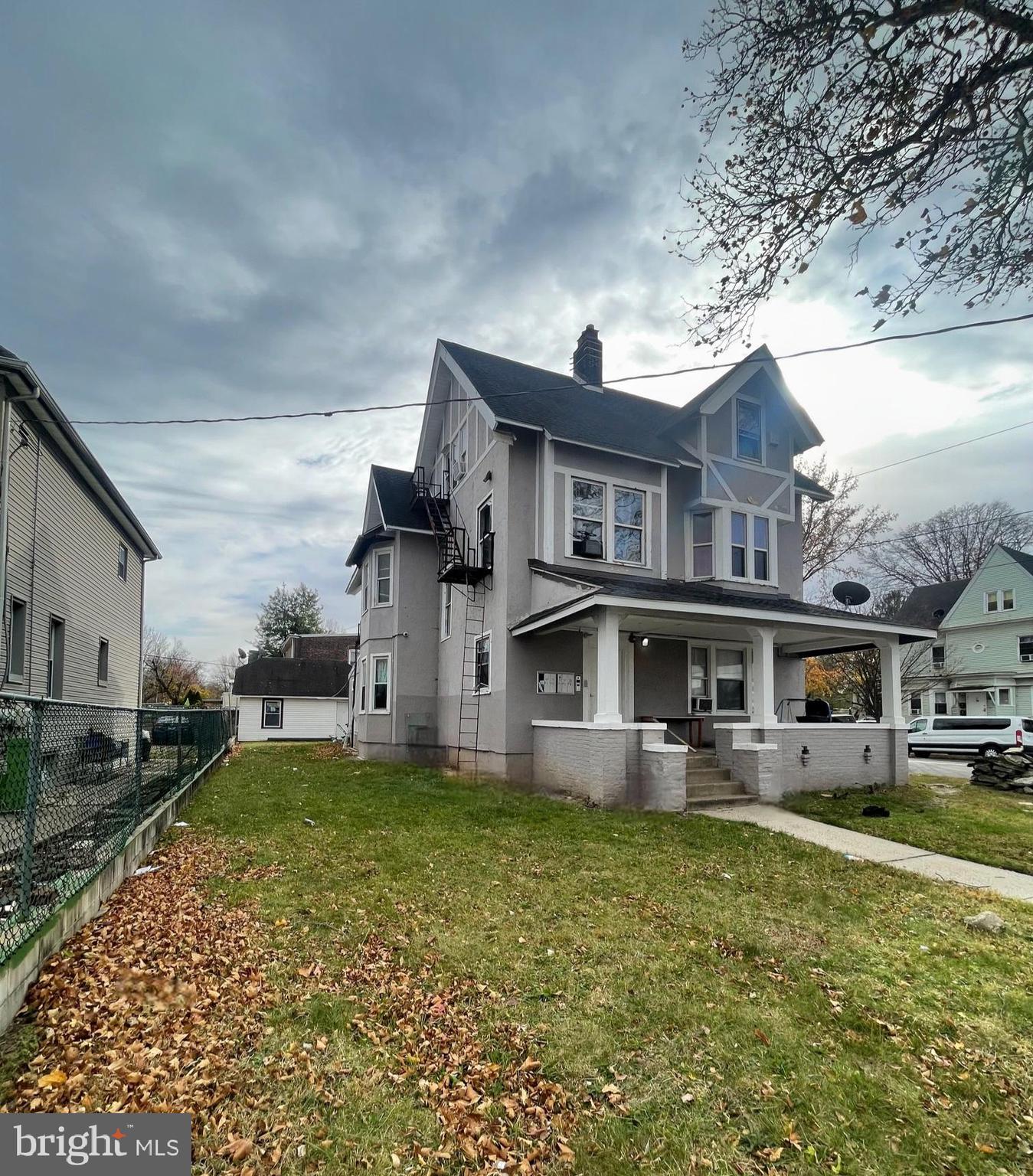 1301 GREENWOOD AVENUE