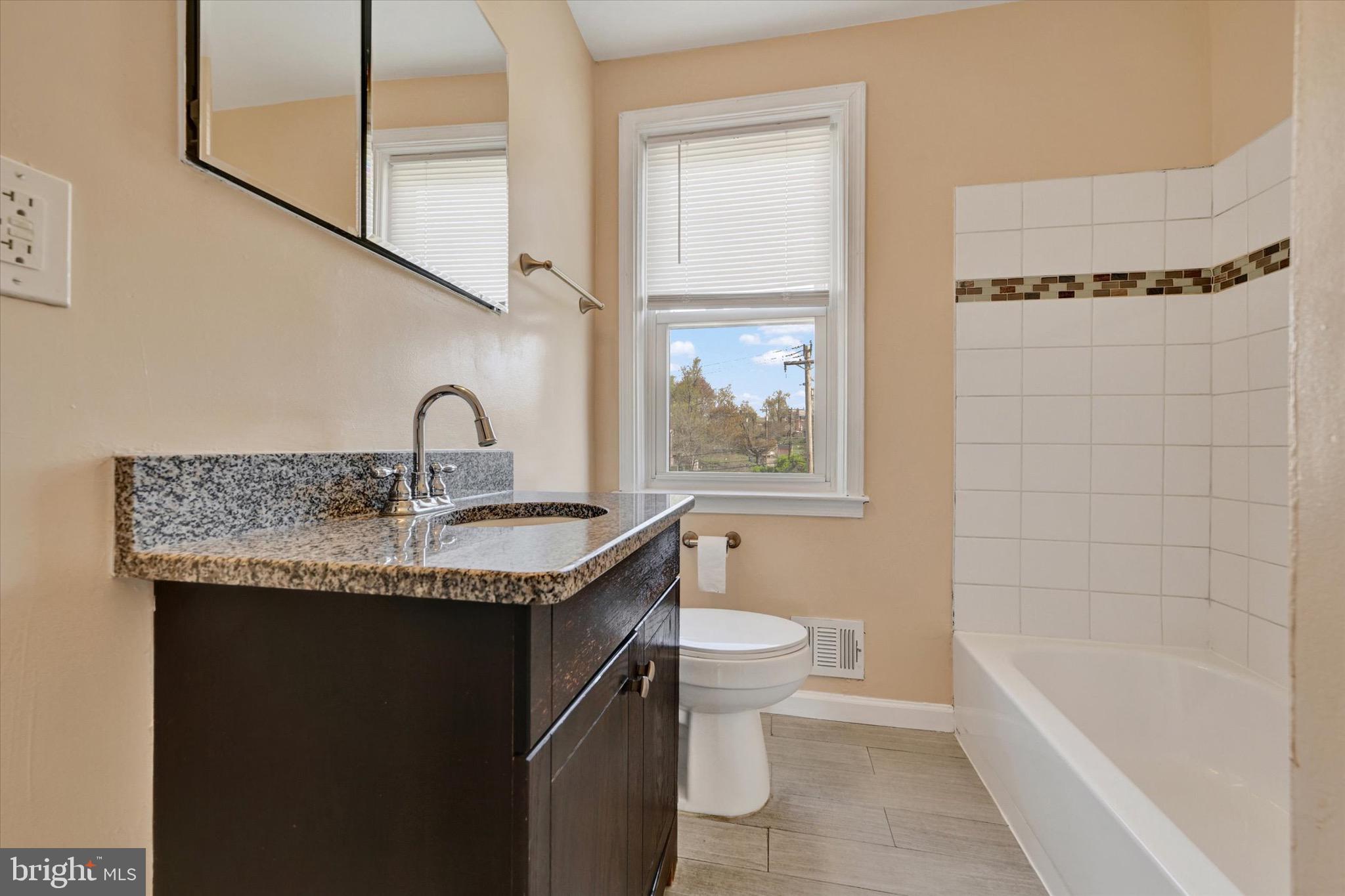 HAMILTON - Residential