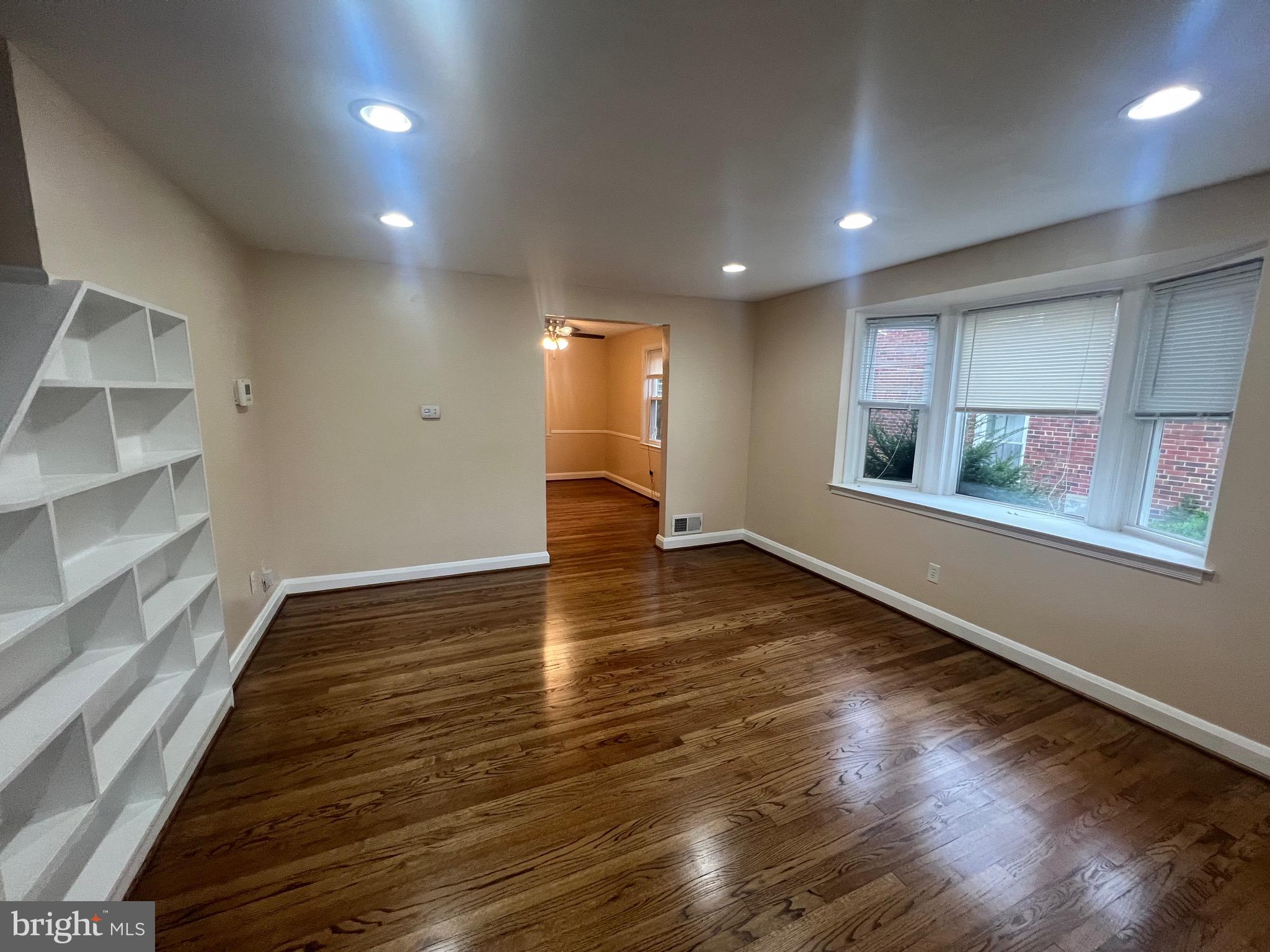 HAMILTON - Residential