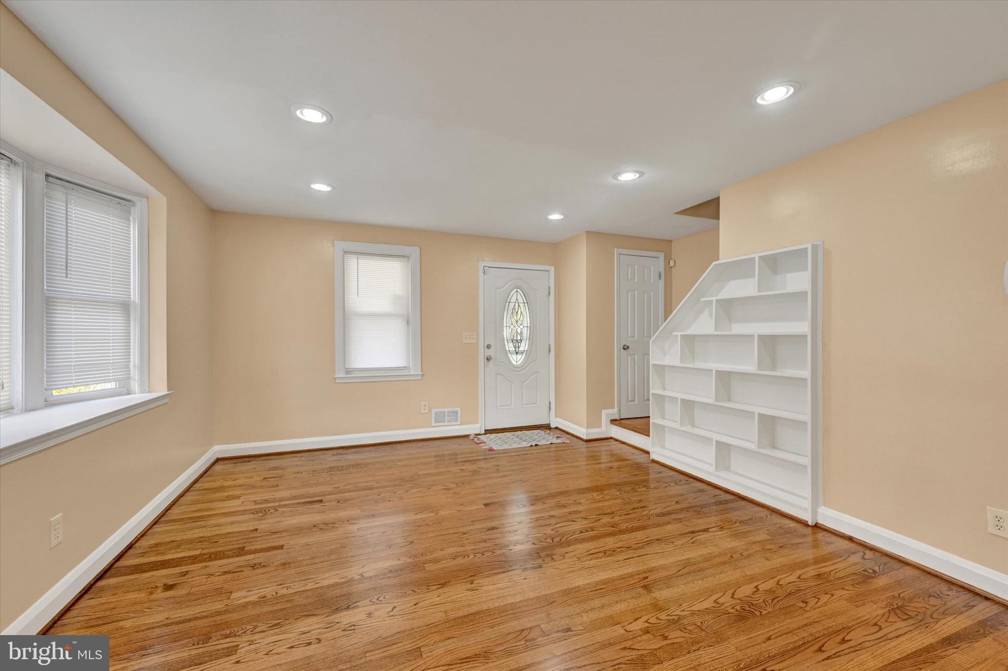 HAMILTON - Residential