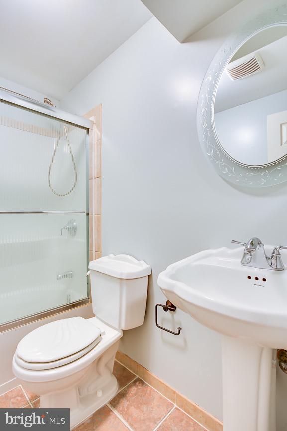 TACKETTS MILL - Residential Lease