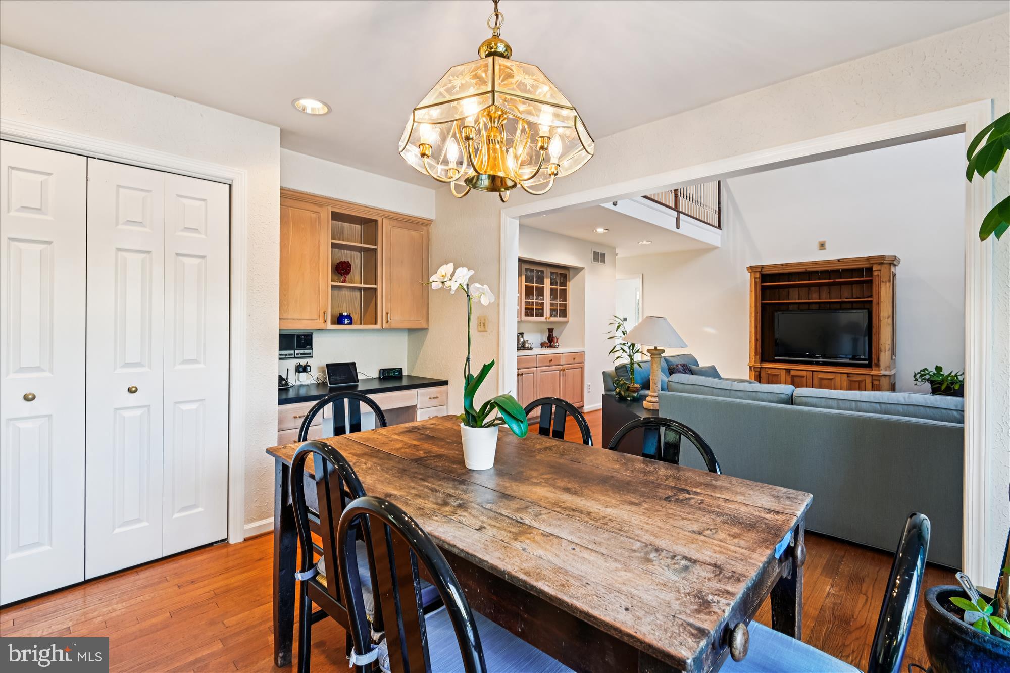 THE MEADOWS OF GREEN SPRING - Residential