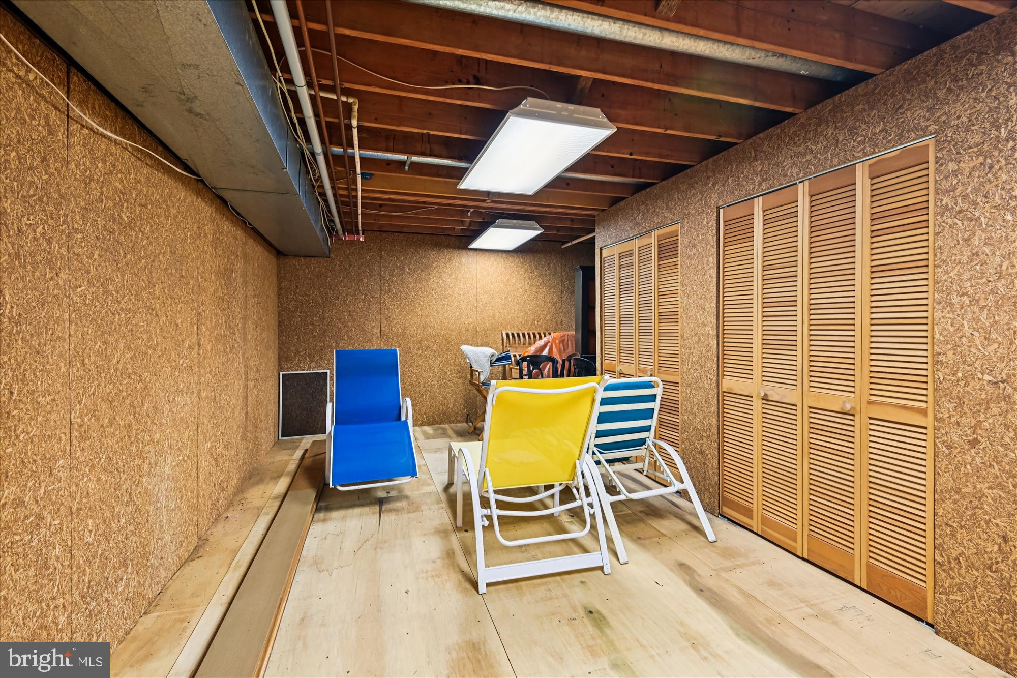 THE MEADOWS OF GREEN SPRING - Residential