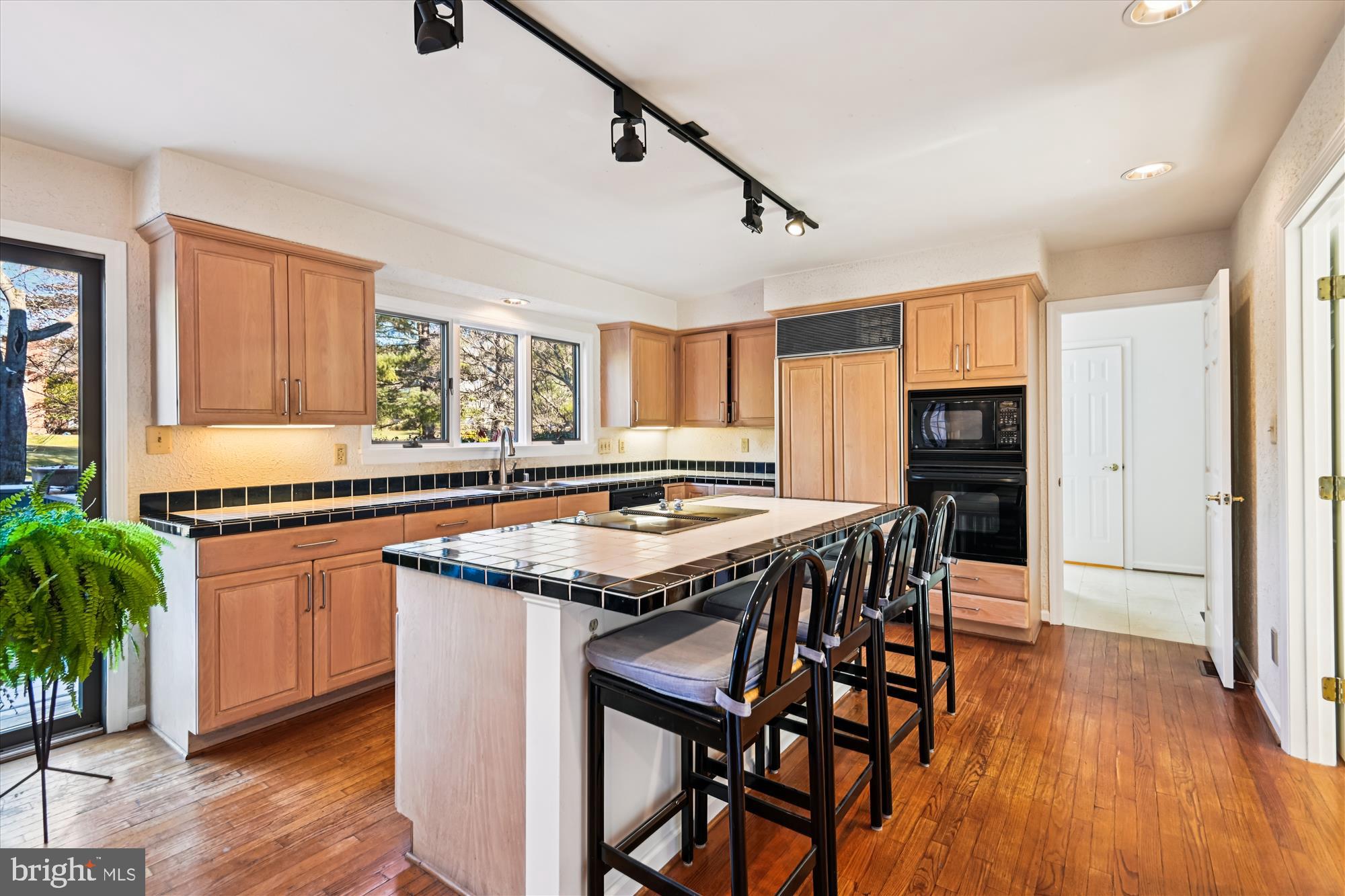 THE MEADOWS OF GREEN SPRING - Residential