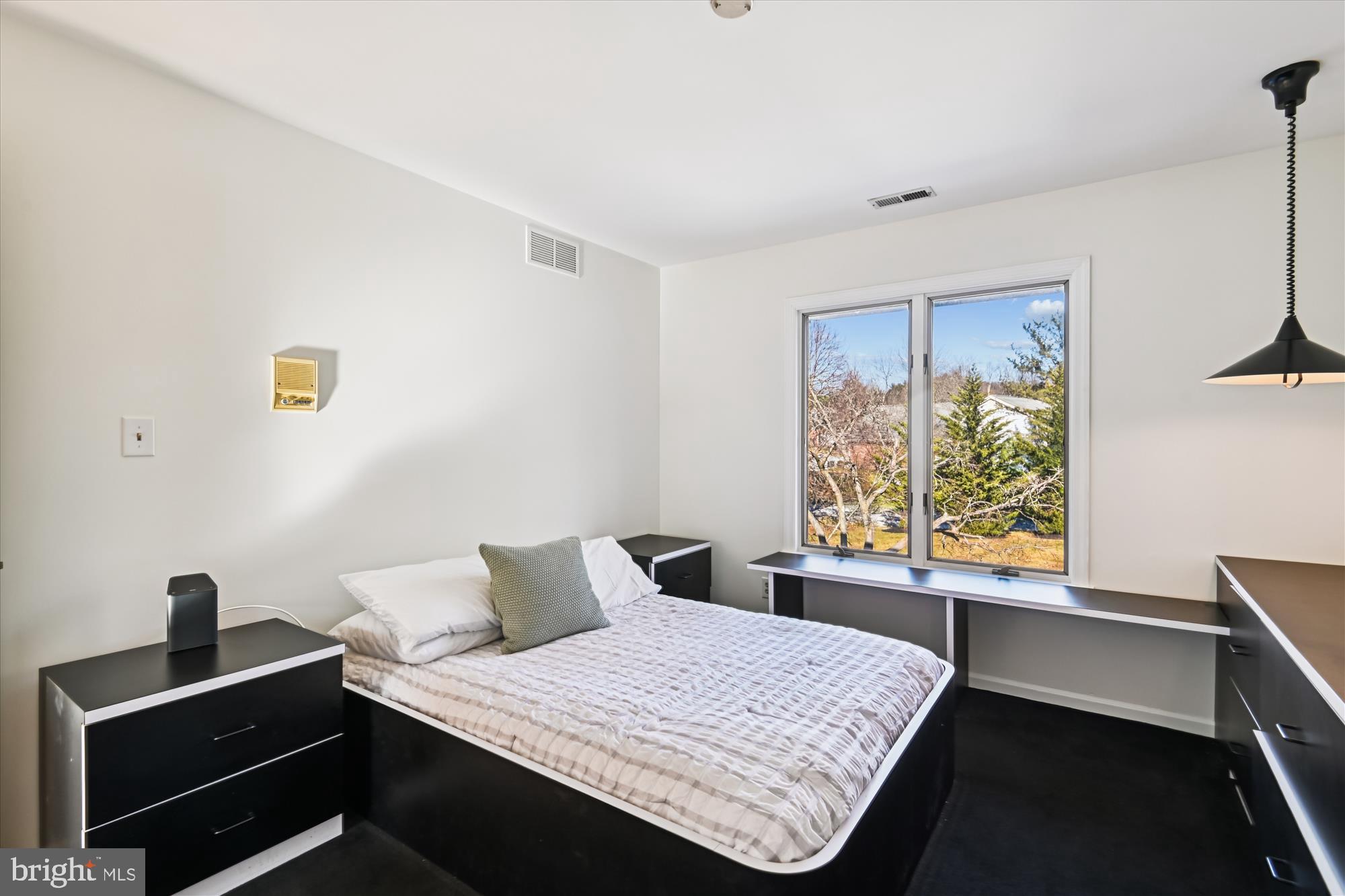 THE MEADOWS OF GREEN SPRING - Residential