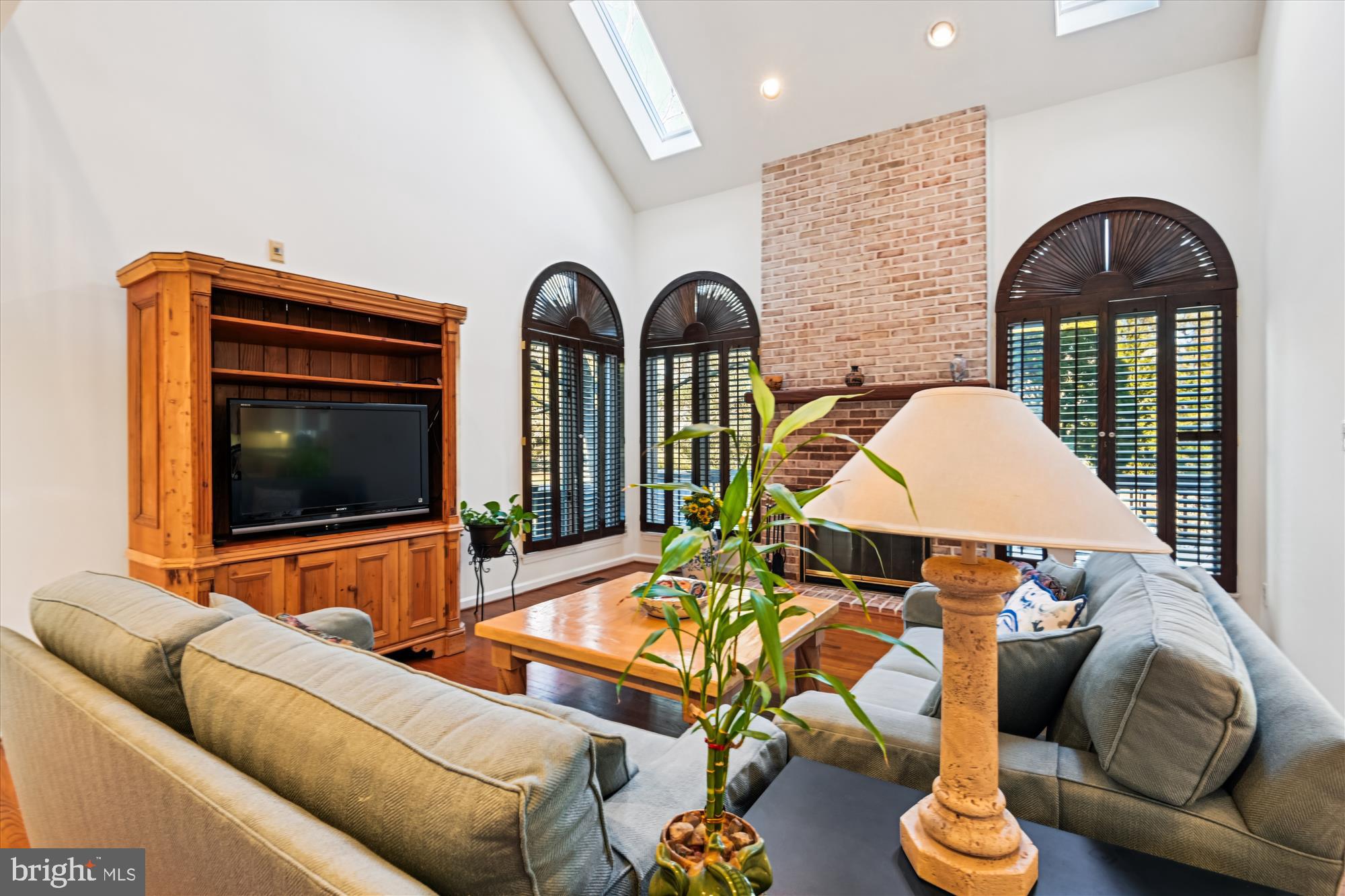 THE MEADOWS OF GREEN SPRING - Residential