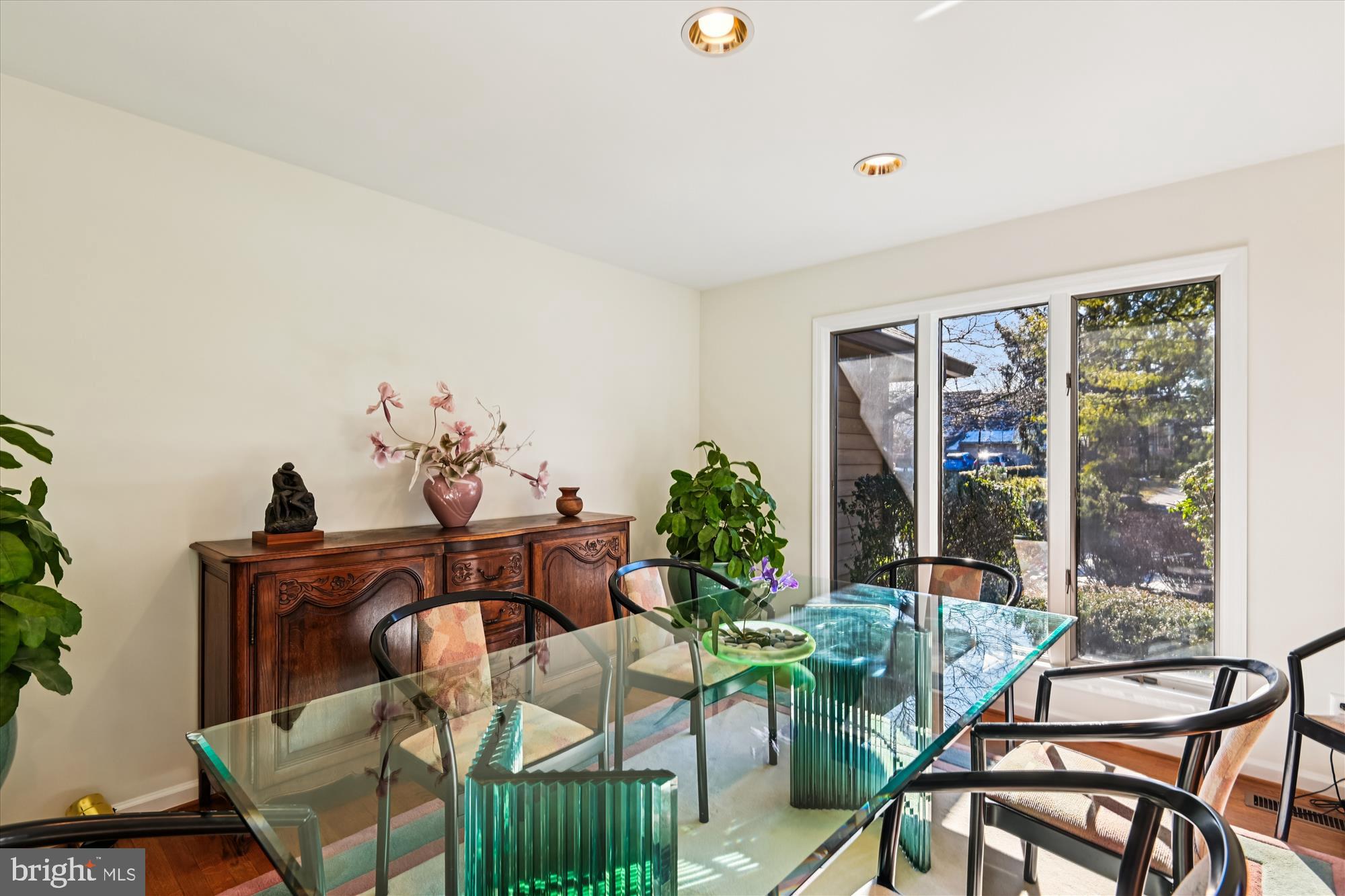 THE MEADOWS OF GREEN SPRING - Residential