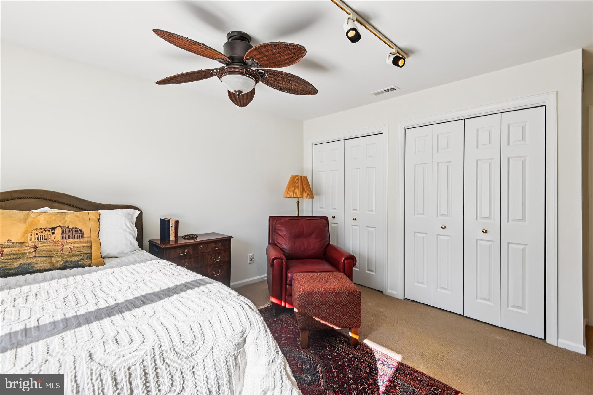 THE MEADOWS OF GREEN SPRING - Residential