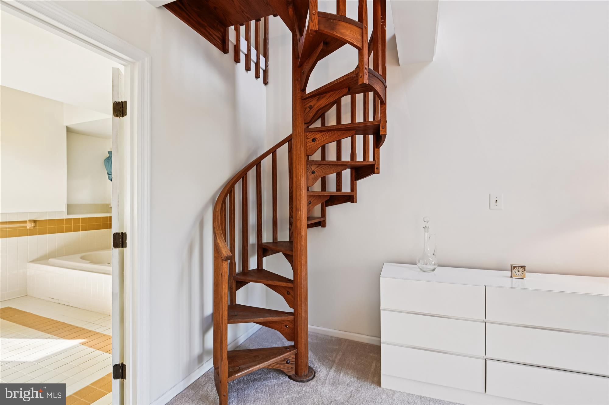 THE MEADOWS OF GREEN SPRING - Residential