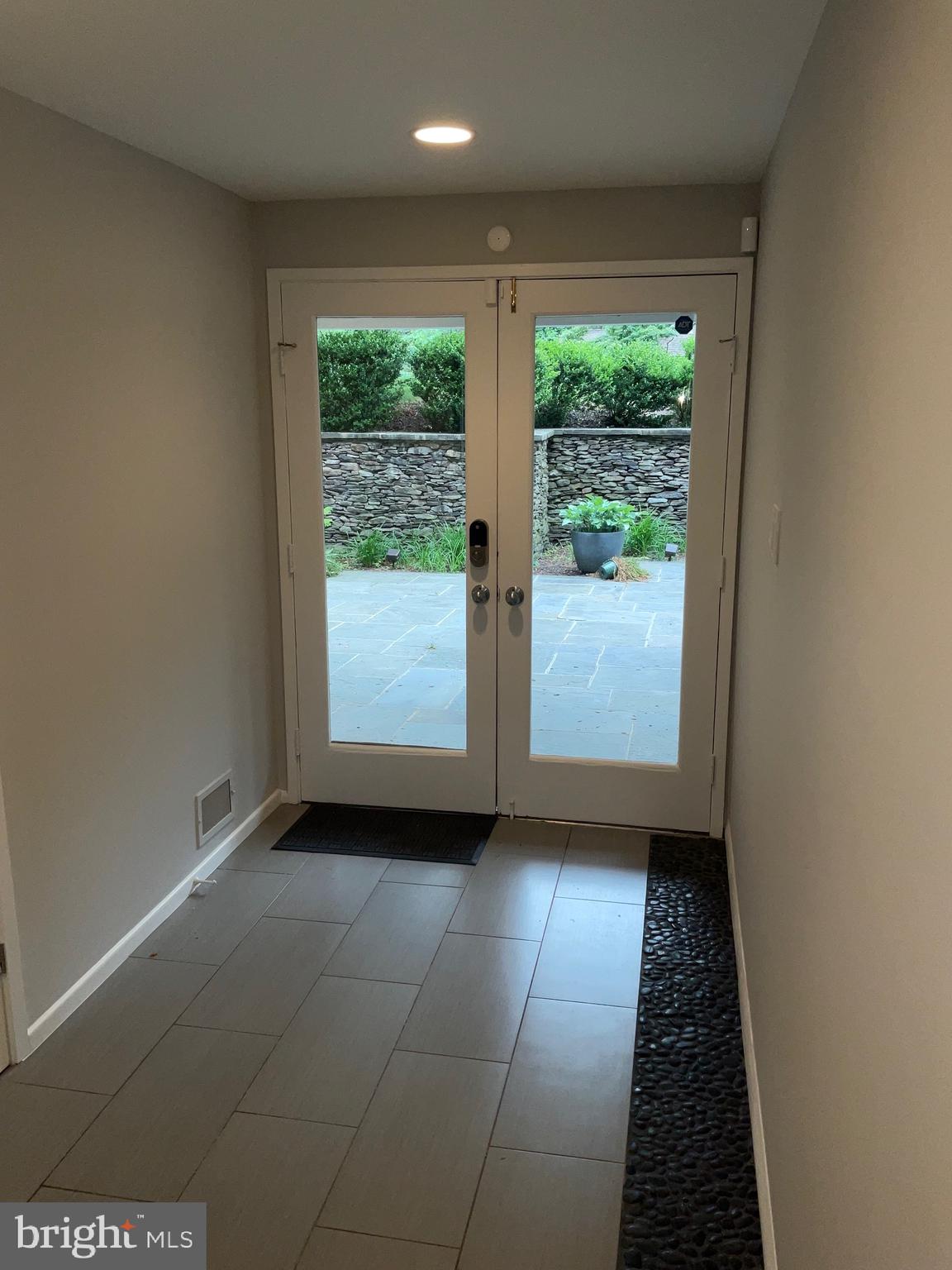 CARDEROCK SPRINGS - Residential Lease