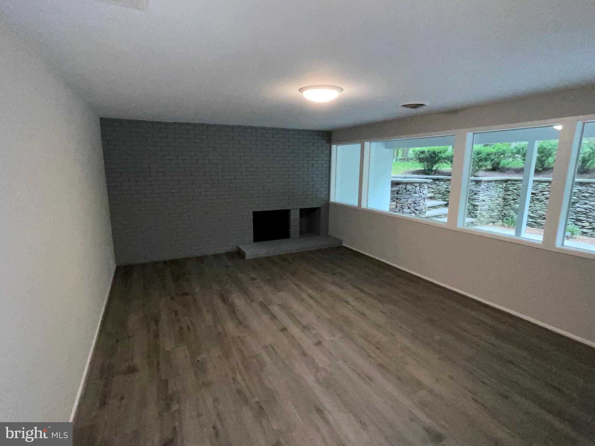 CARDEROCK SPRINGS - Residential Lease