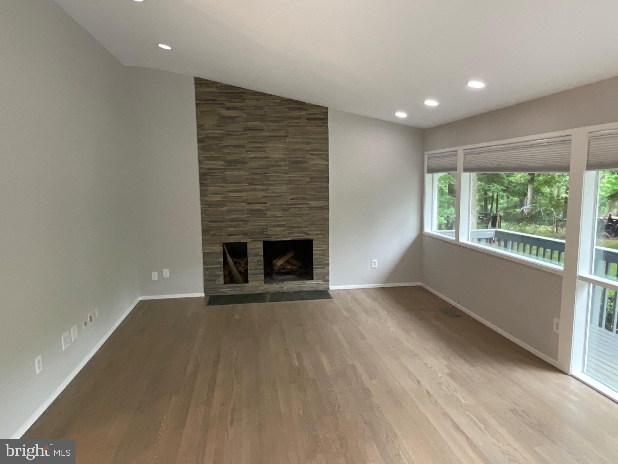 CARDEROCK SPRINGS - Residential Lease